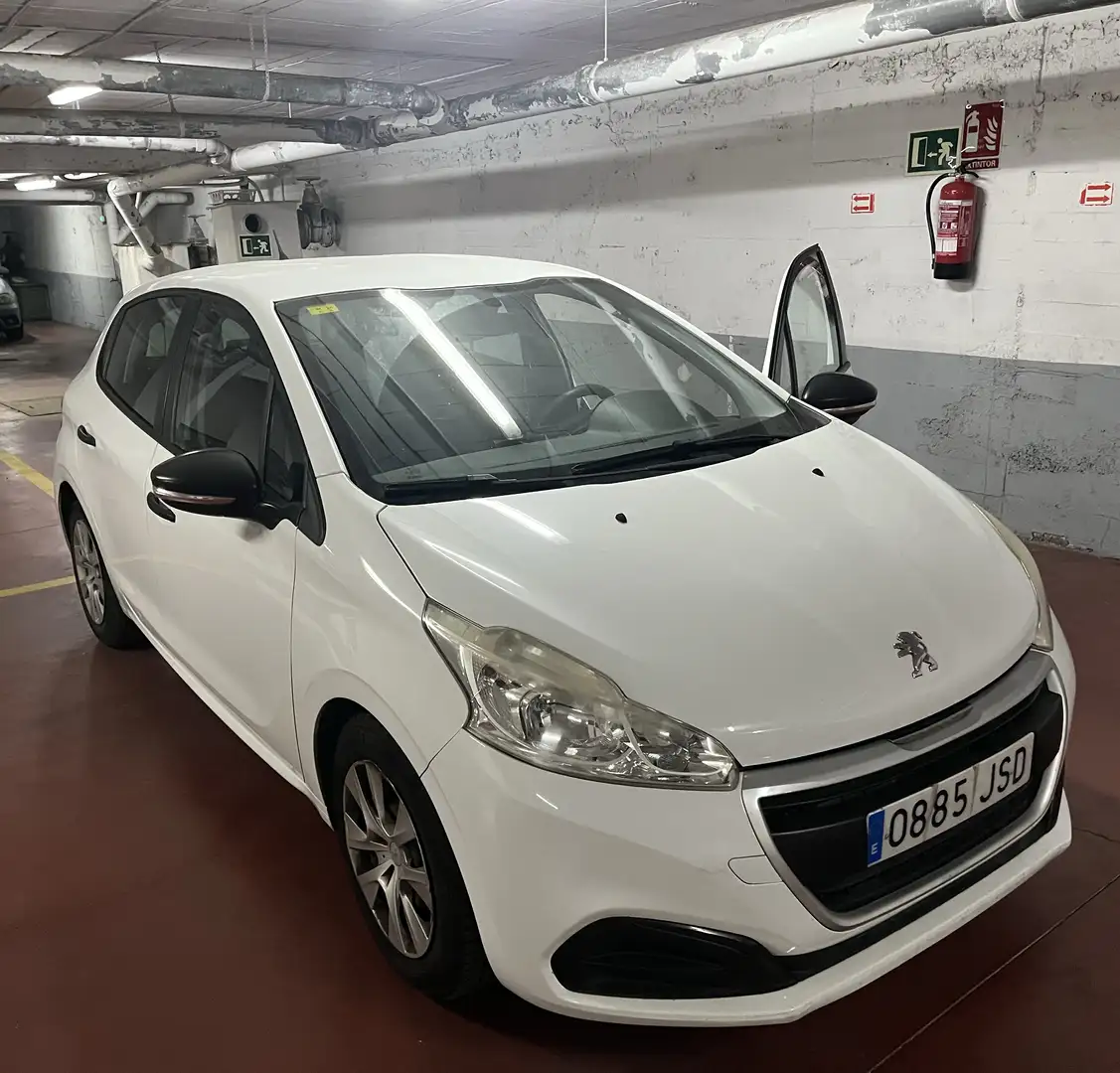 Peugeot 208 1.6BlueHDi Business Line 75 - 1