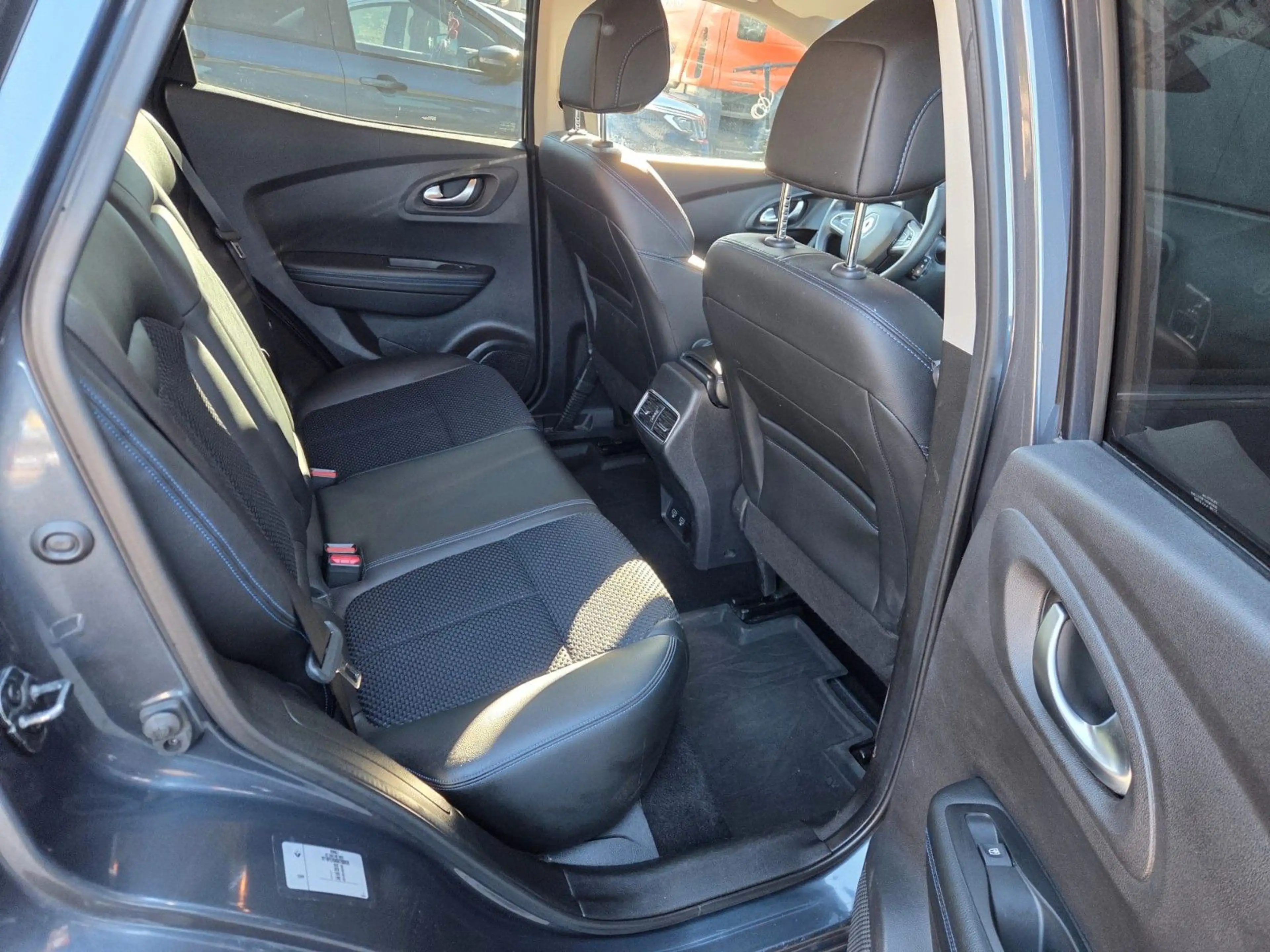Renault Kadjar Limited 1.4/NAVI/KLIMAATM/TEMPOMAT — photo 14