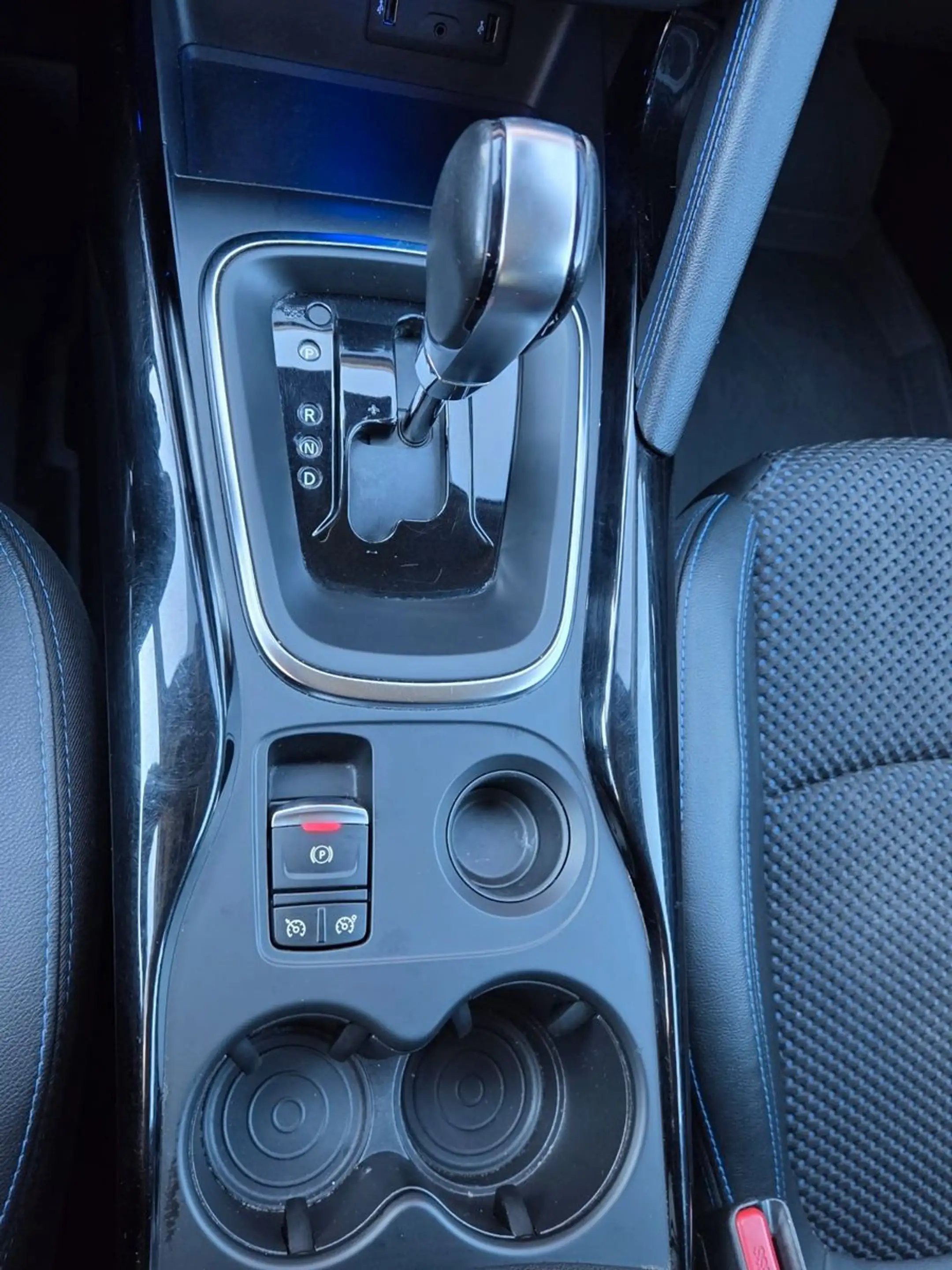 Renault Kadjar Limited 1.4/NAVI/KLIMAATM/TEMPOMAT — photo 11