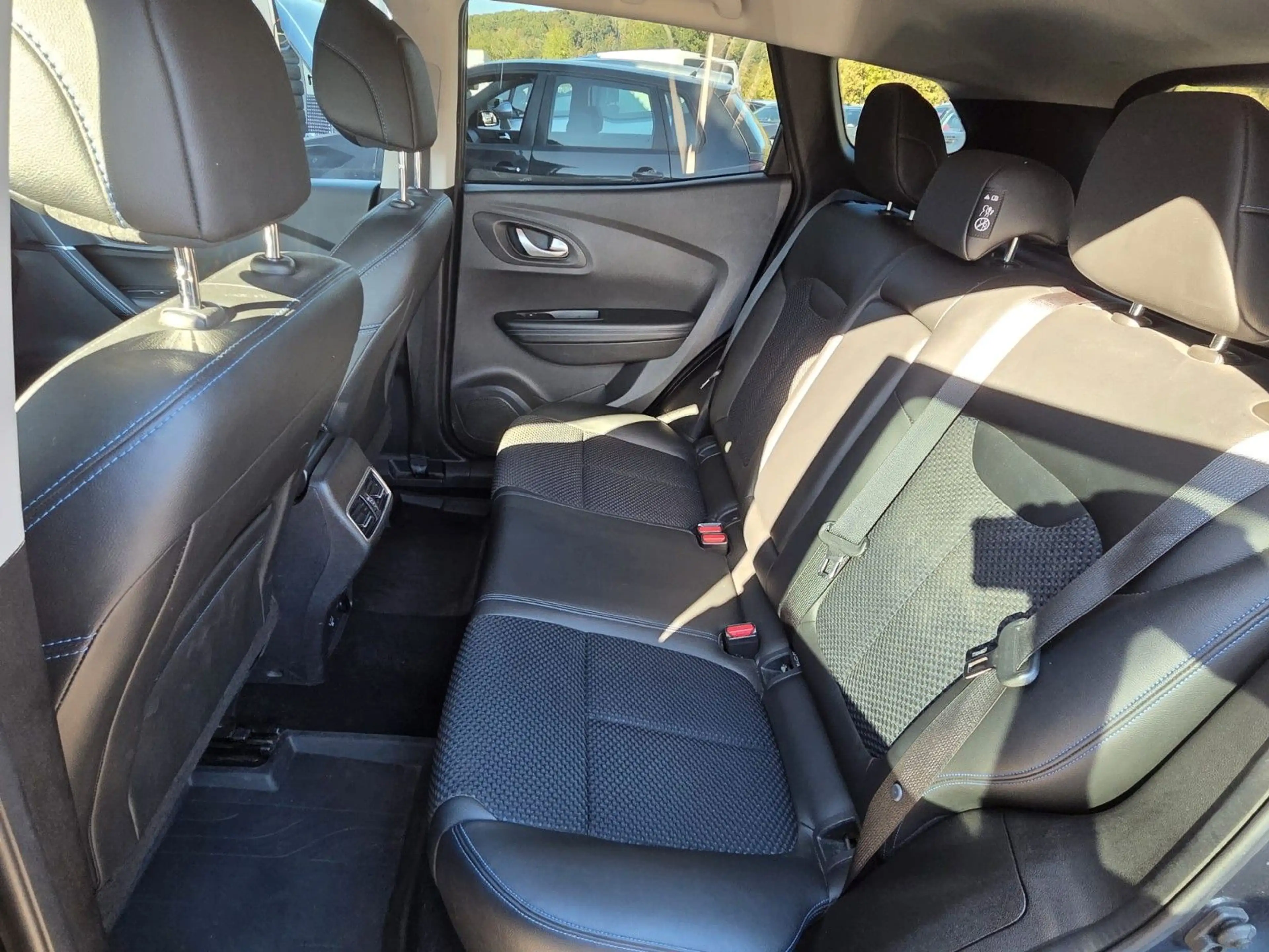 Renault Kadjar Limited 1.4/NAVI/KLIMAATM/TEMPOMAT — photo 15