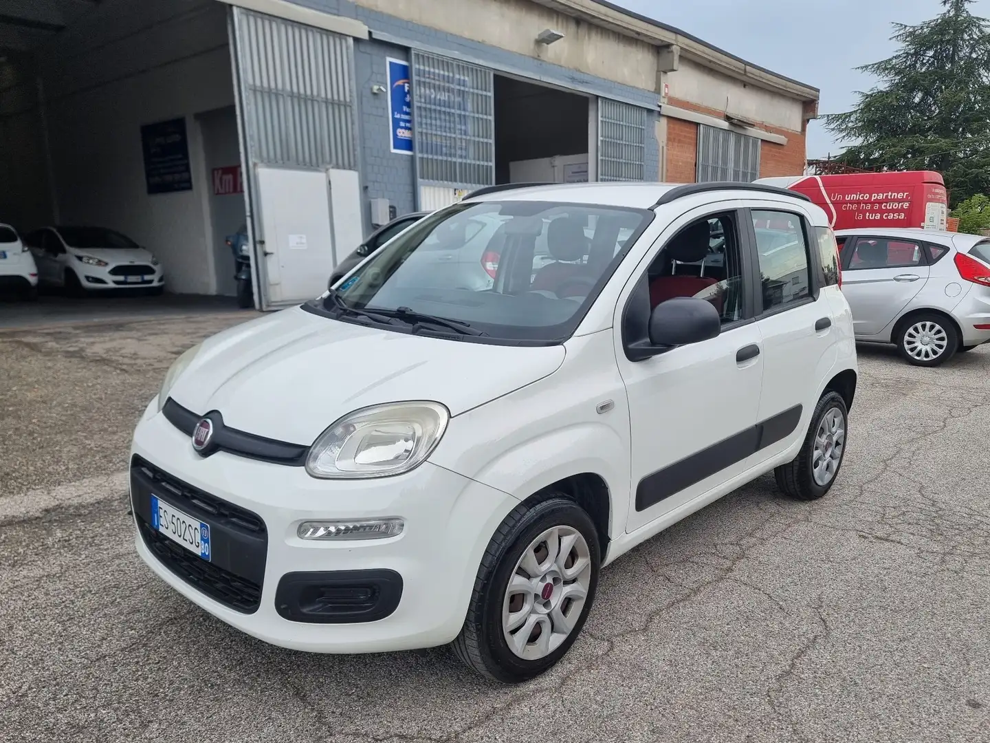 Fiat Panda 0.9 t.air t. natural power Pop 80cv Blanc - 2