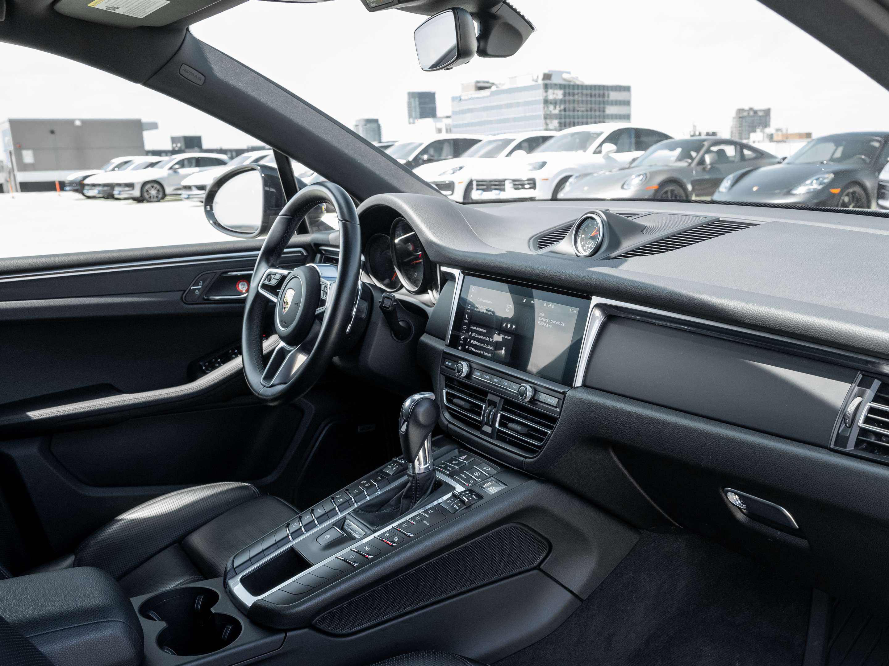 2021 Porsche Macan | Warranty Until May 2027 thumb 26