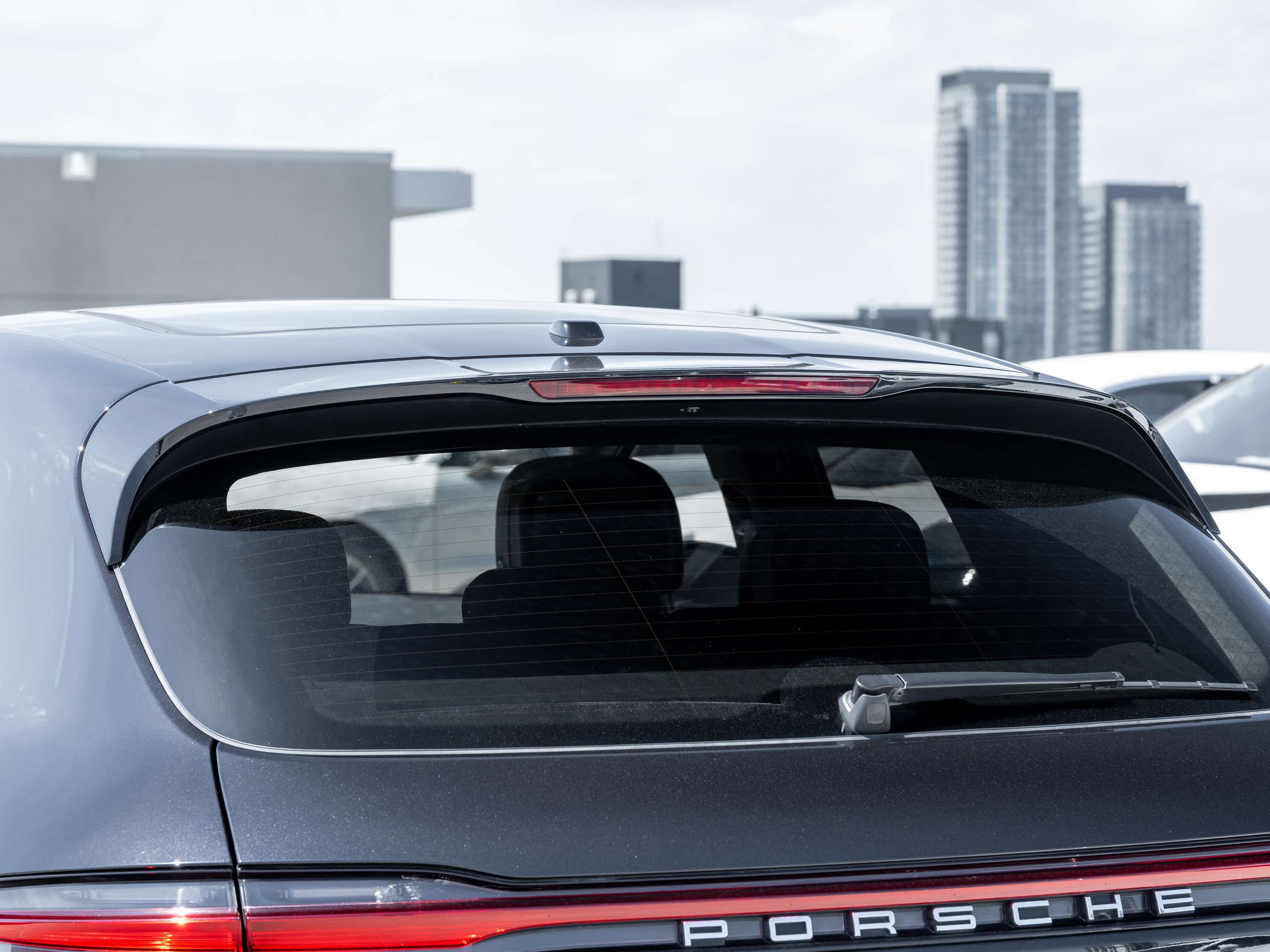 2021 Porsche Macan | Warranty Until May 2027 thumb 9