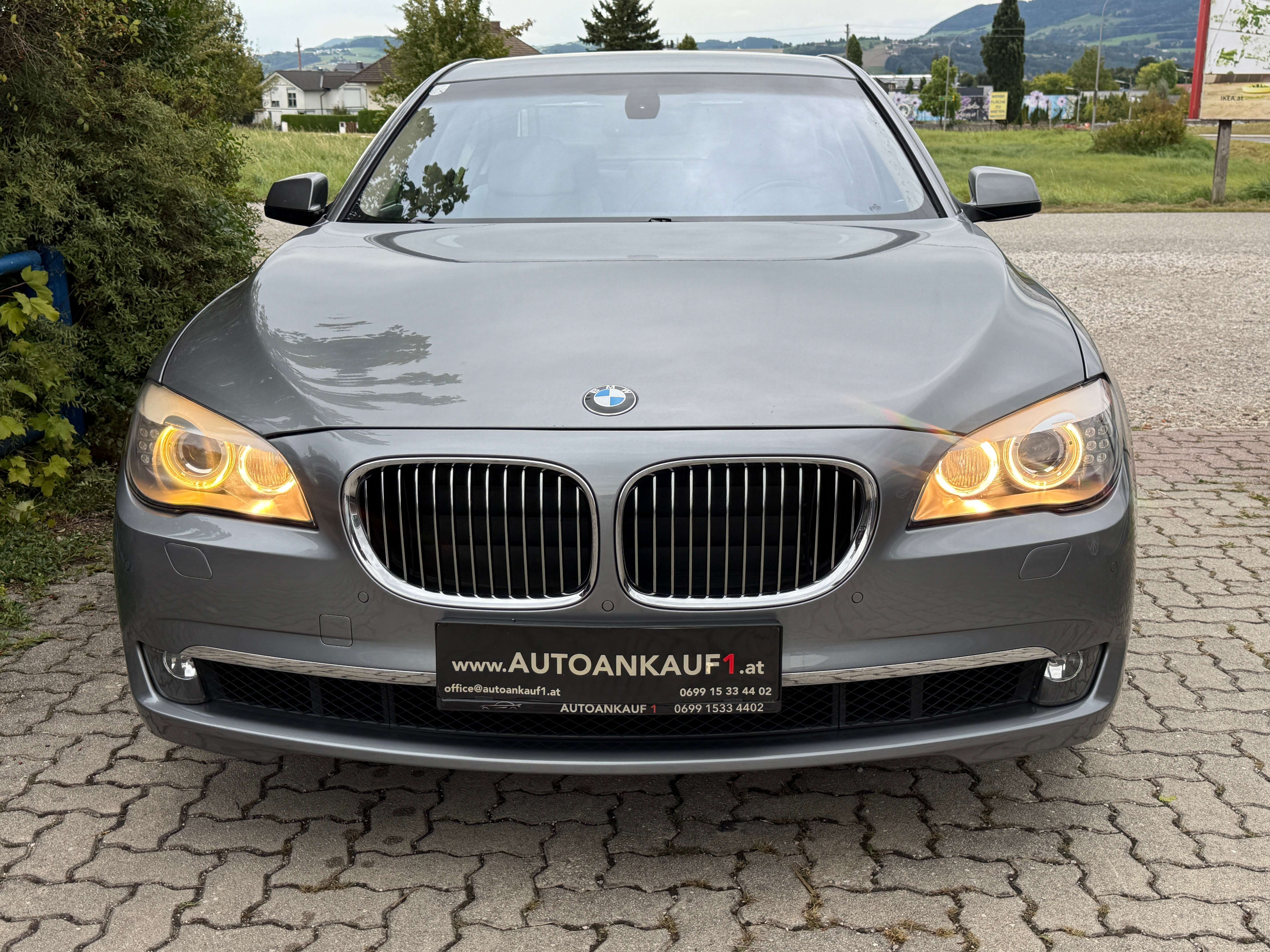 BMW 740