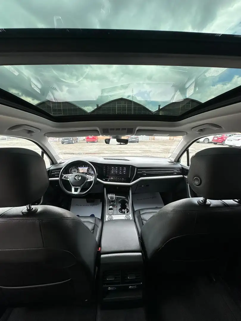 Volkswagen Touareg 3.0 V6 tdi Black Style 231cv TETTO E PELLE TOTALE Šedá - 1