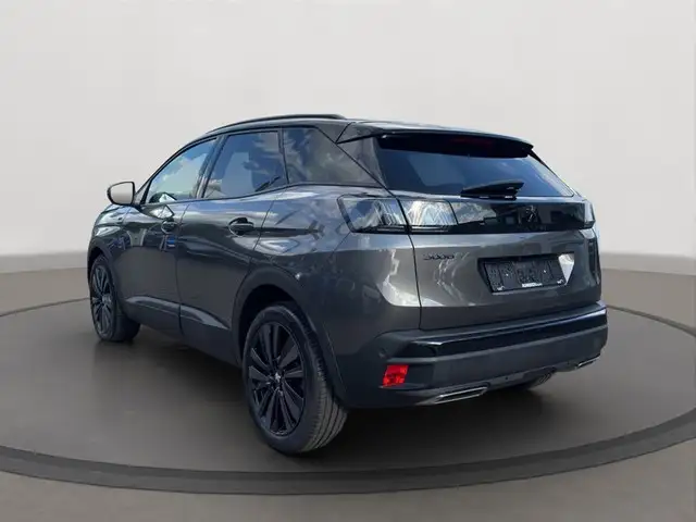 Peugeot 3008 view 3