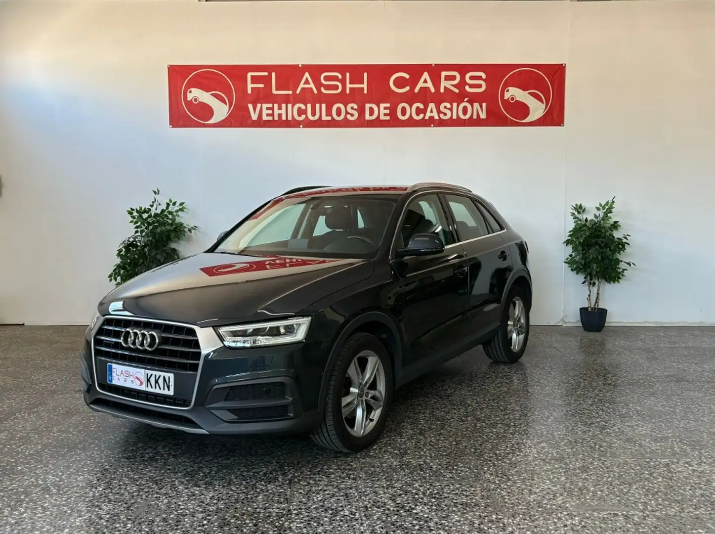 Audi Q3 2.0 TFSI quattro S tronic Noir - 1