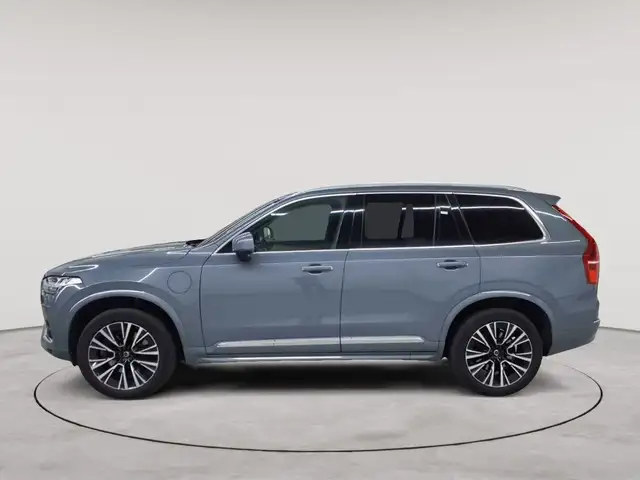 Volvo XC90 view 6