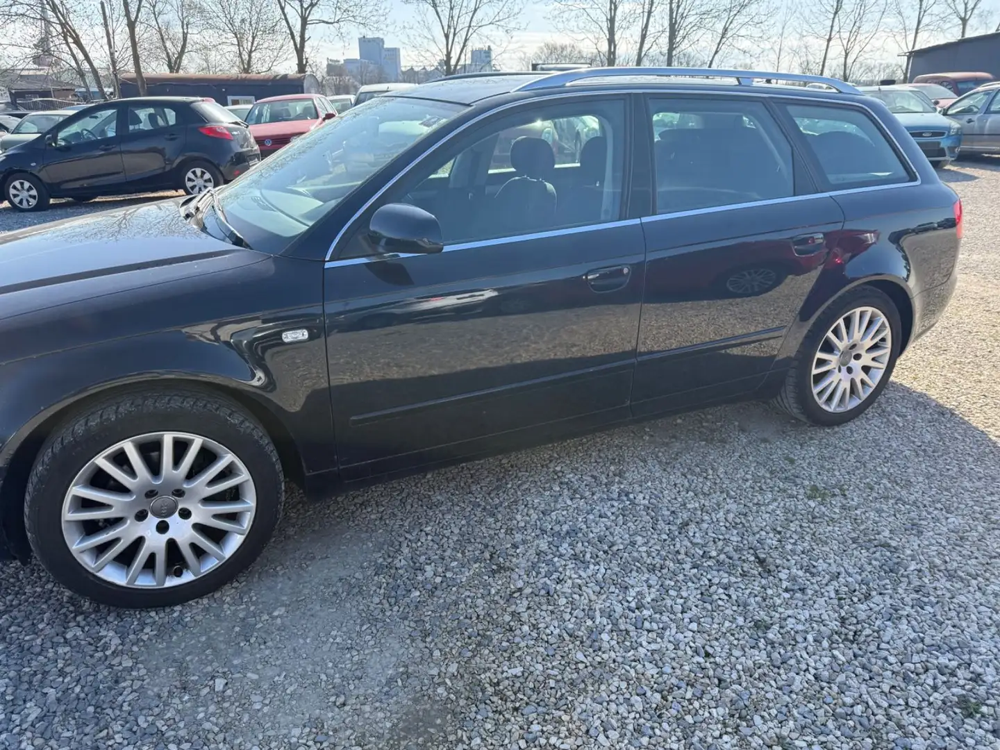 Audi A4 Avant 2.0 Azul - 2