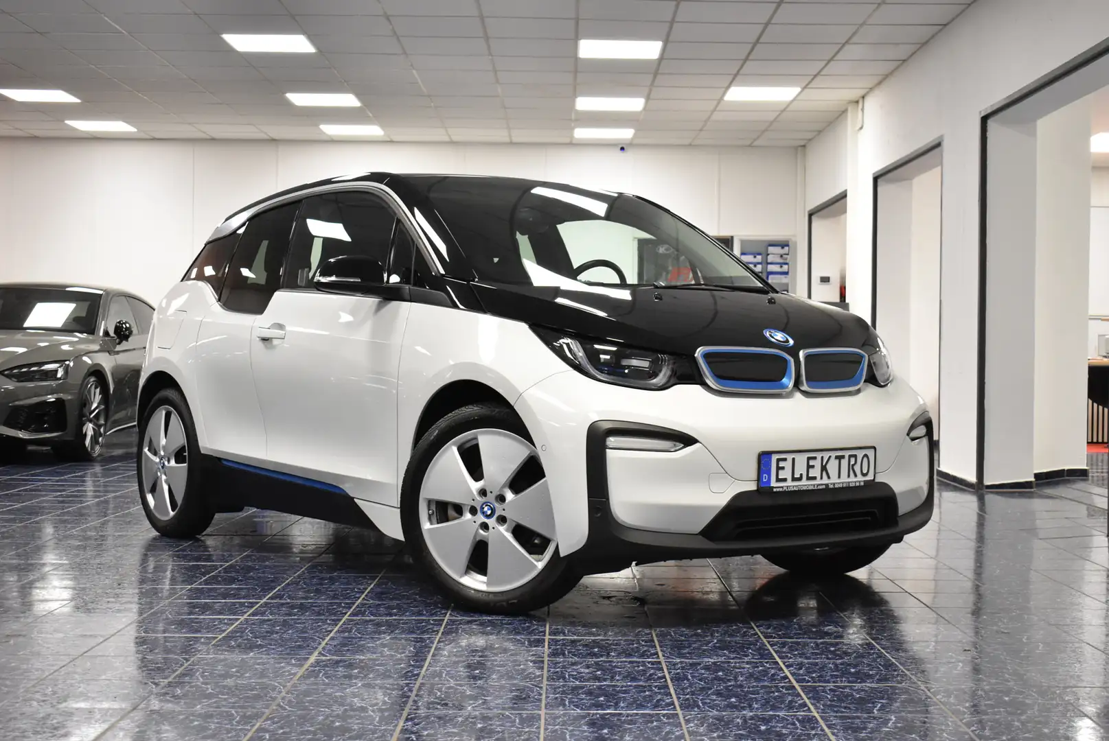 BMW i3 (120 Ah) Elektro Navi LED Kamera 1-Hand Weiß - 1