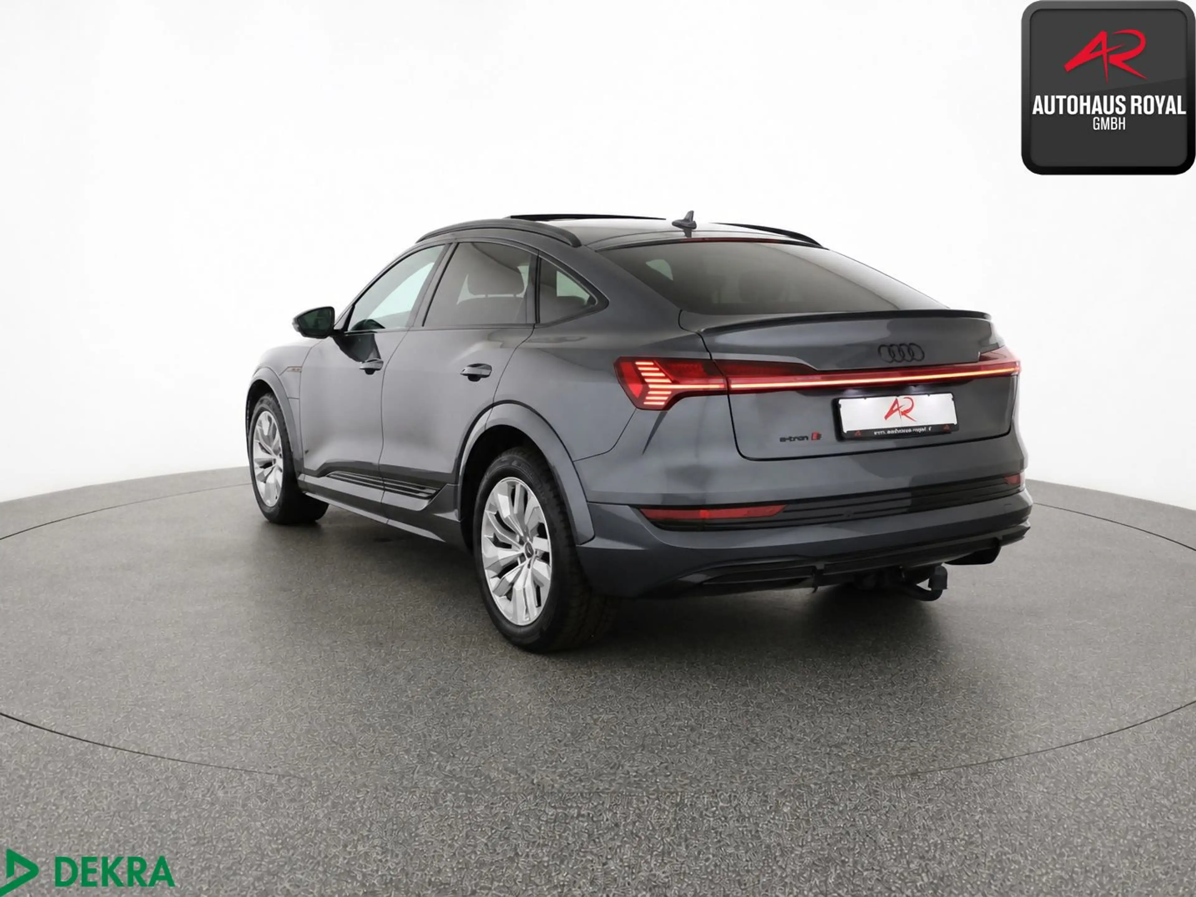 Audi e-tron S Sportback qu PANO,B+O,HUD,360°,KEYLESS — photo 3