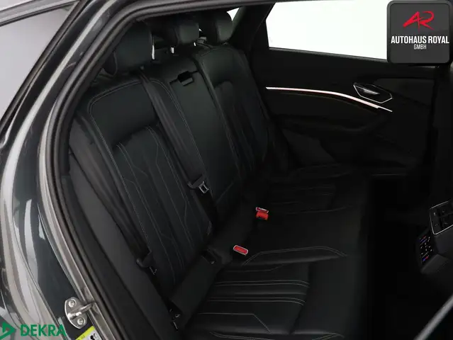 Audi E-Tron view 13