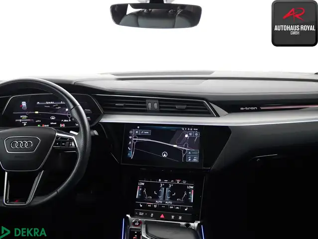 Audi E-Tron view 9