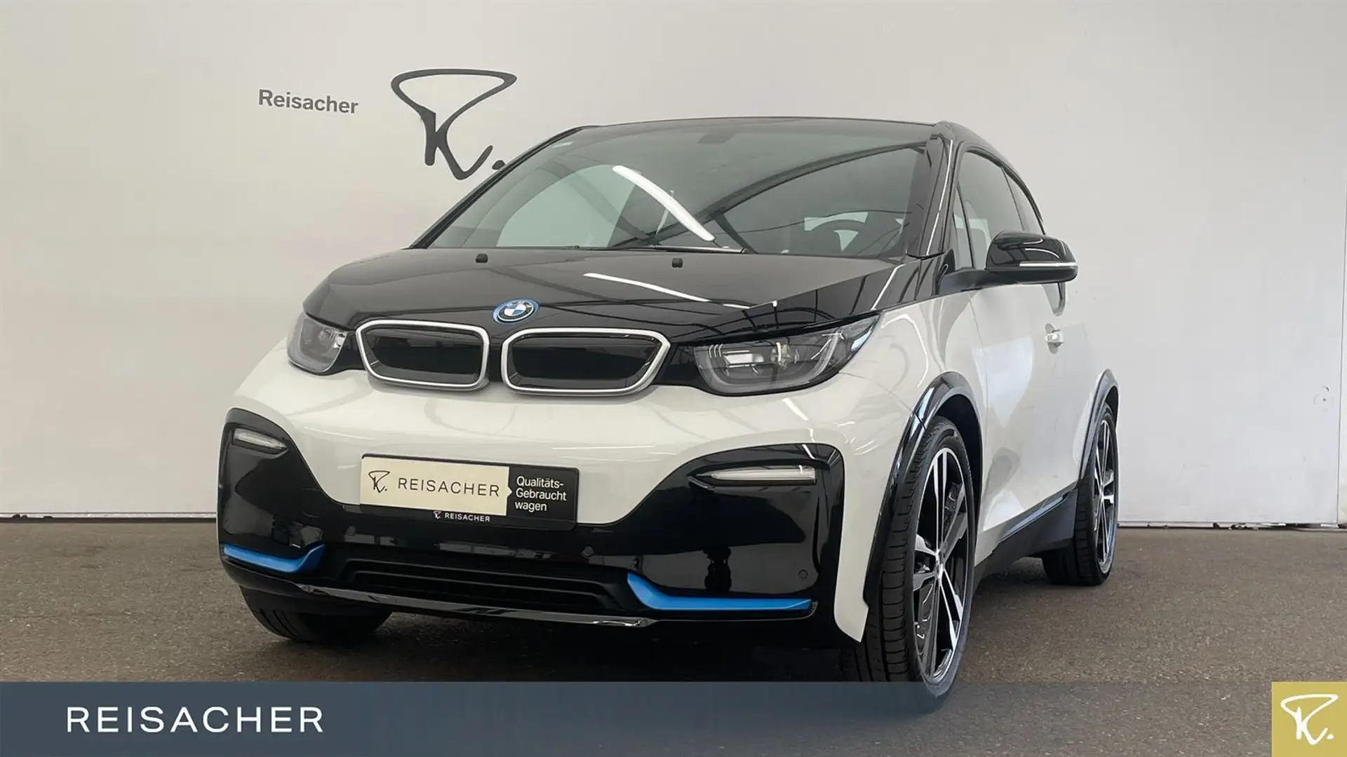 BMW 120 i3s 120 LED SHZ PDC KliA DAB Navi Tempomat 20"LM Weiß - 1