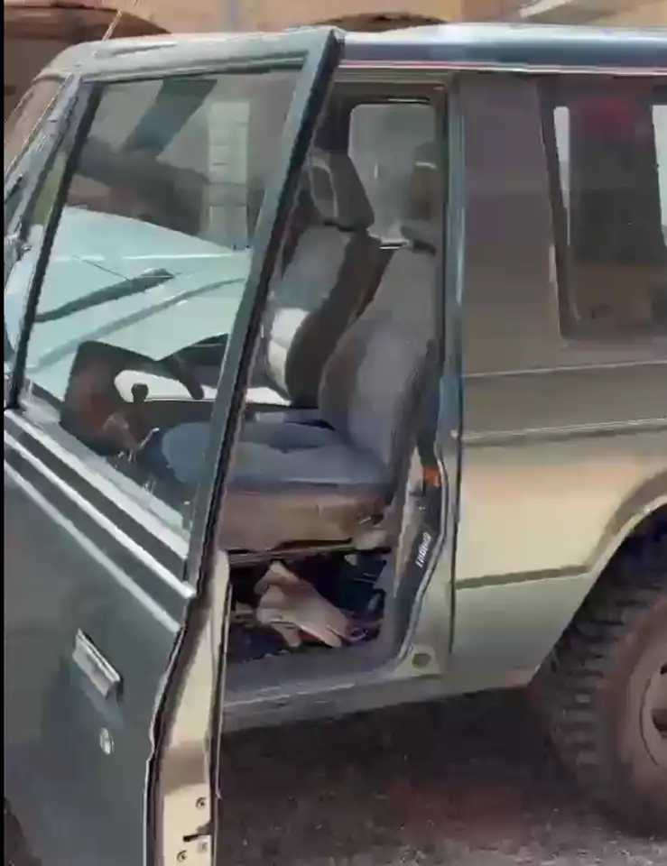 Mitsubishi Pajero Canvas Top 2.5 td my88, foto 6