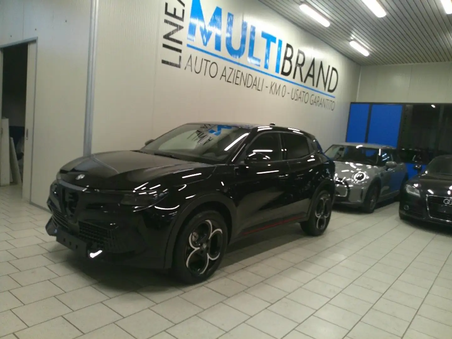 Alfa Romeo Junior 1.2 145 CV Hybrid eDCT6 Speciale Pack Tech Promo Nero - 1