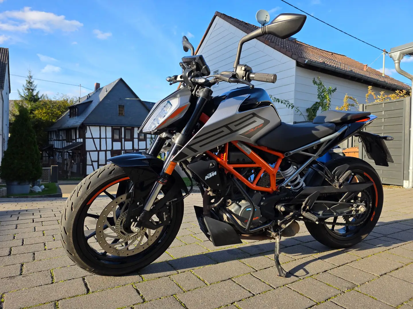KTM 125 Duke Ezüst - 1