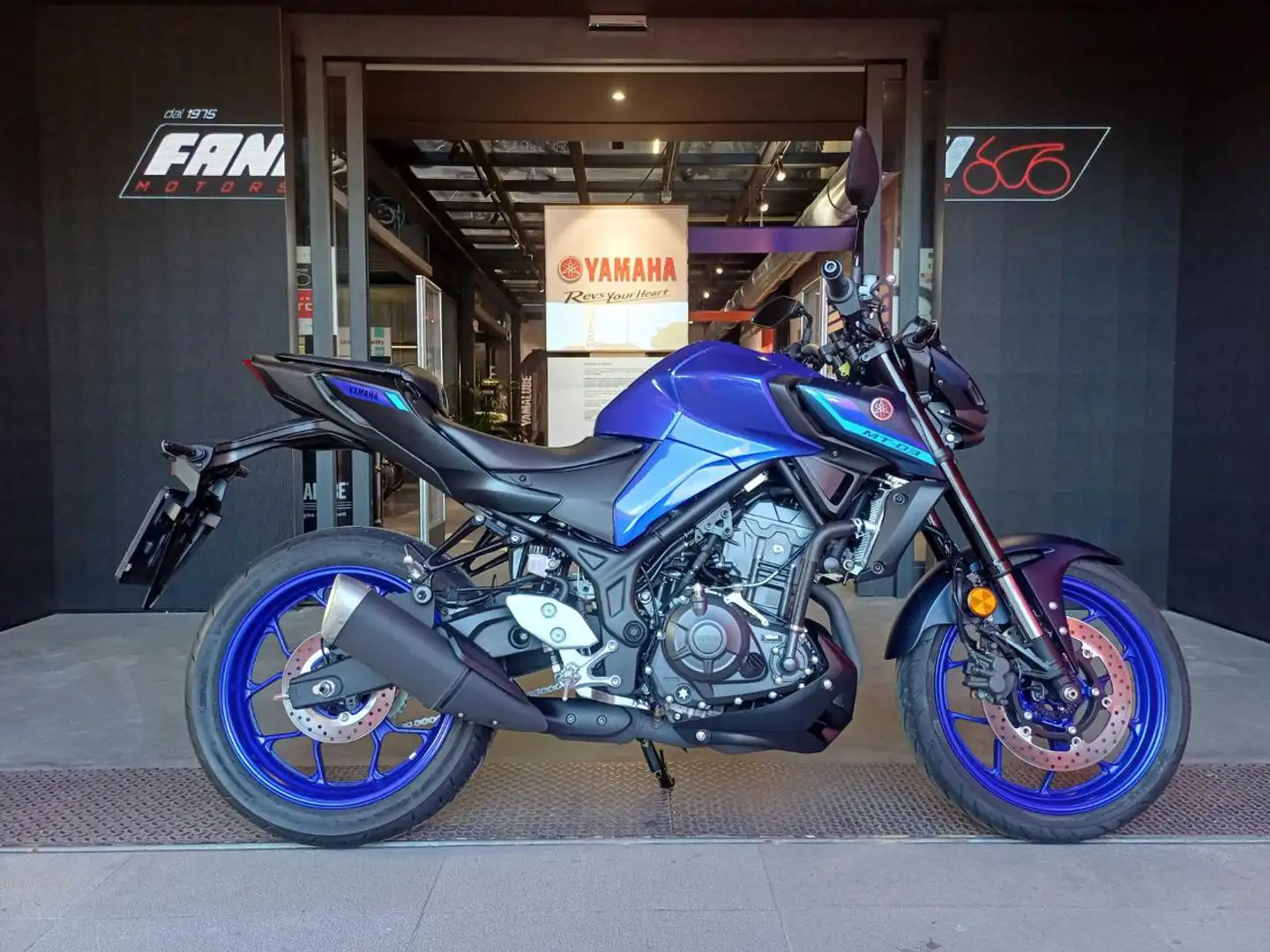 Yamaha MT-03 2025 Blu/Azzurro - 1