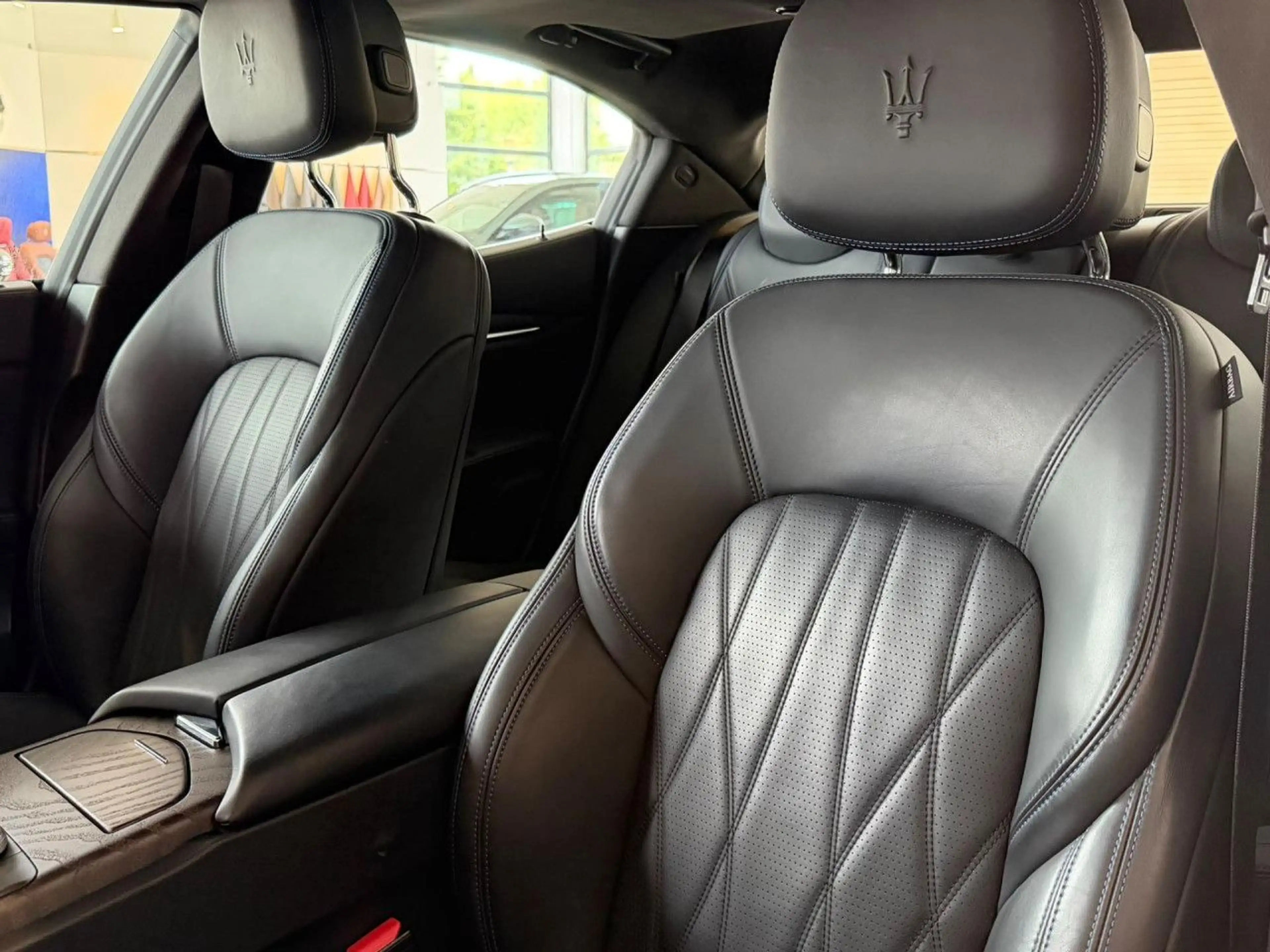 Maserati Ghibli Hybrid GranLusso Bluetooth Vollleder Klima — photo 13