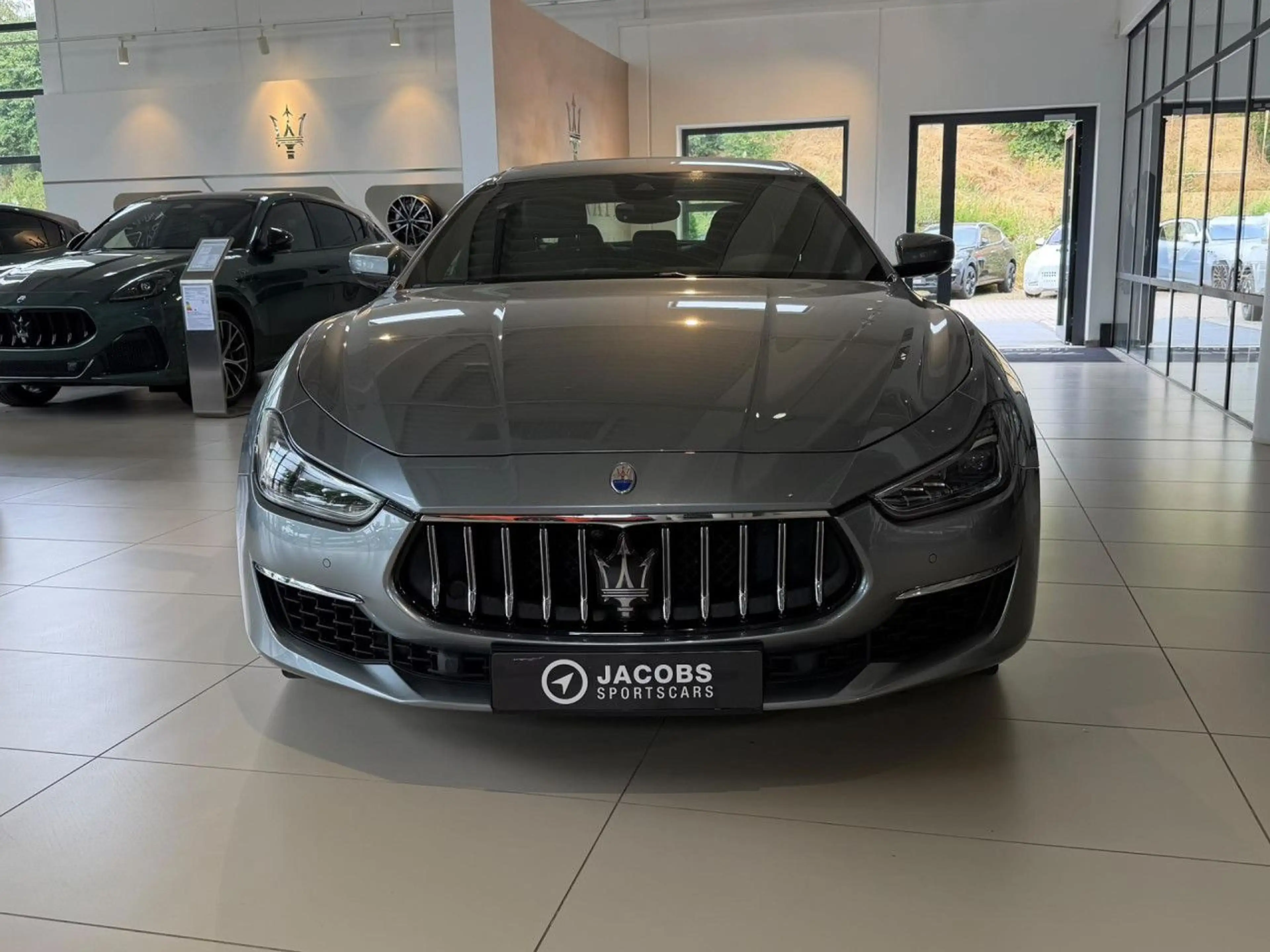 Maserati Ghibli Hybrid GranLusso Bluetooth Vollleder Klima — photo 2
