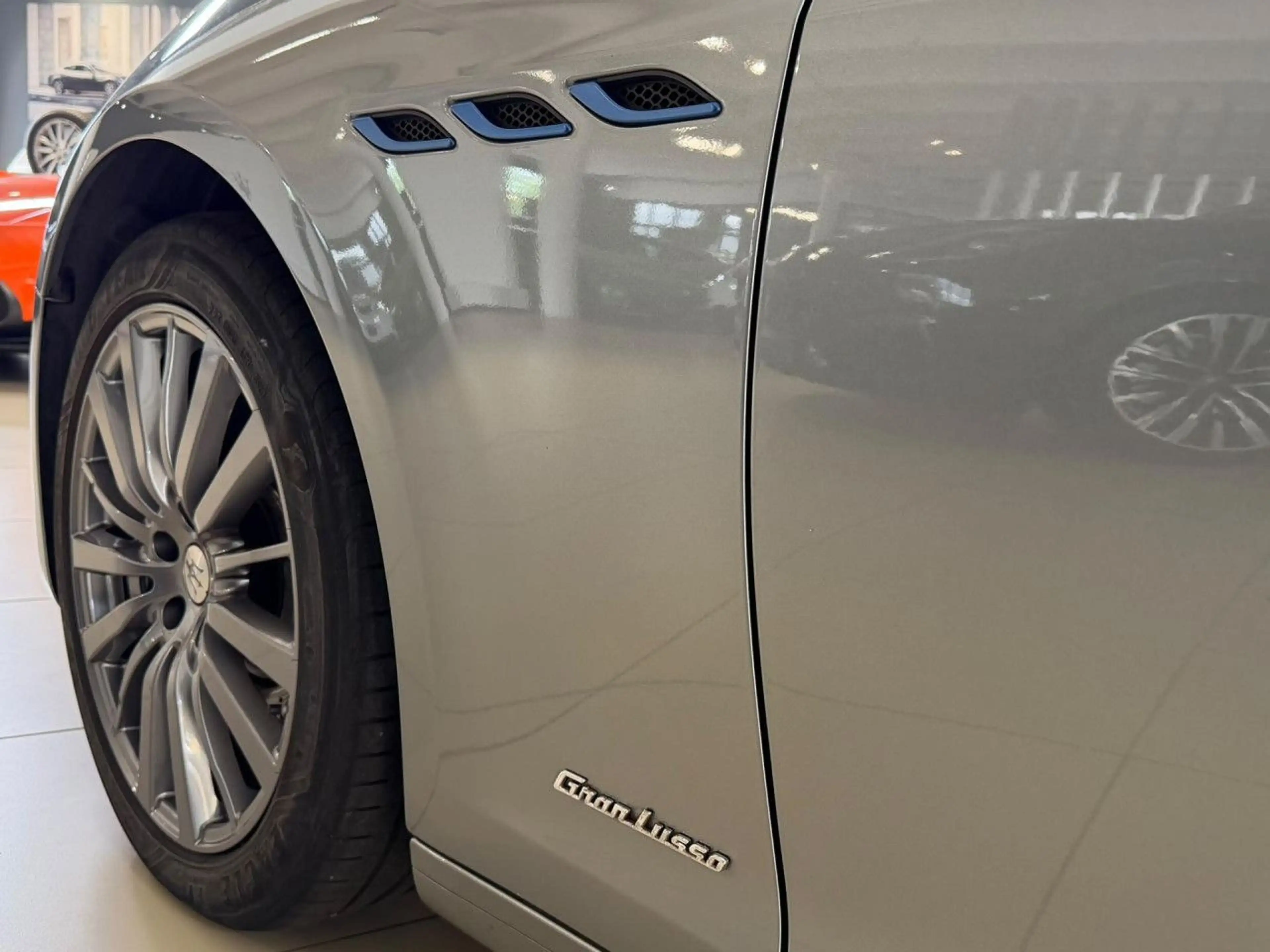 Maserati Ghibli Hybrid GranLusso Bluetooth Vollleder Klima — photo 9