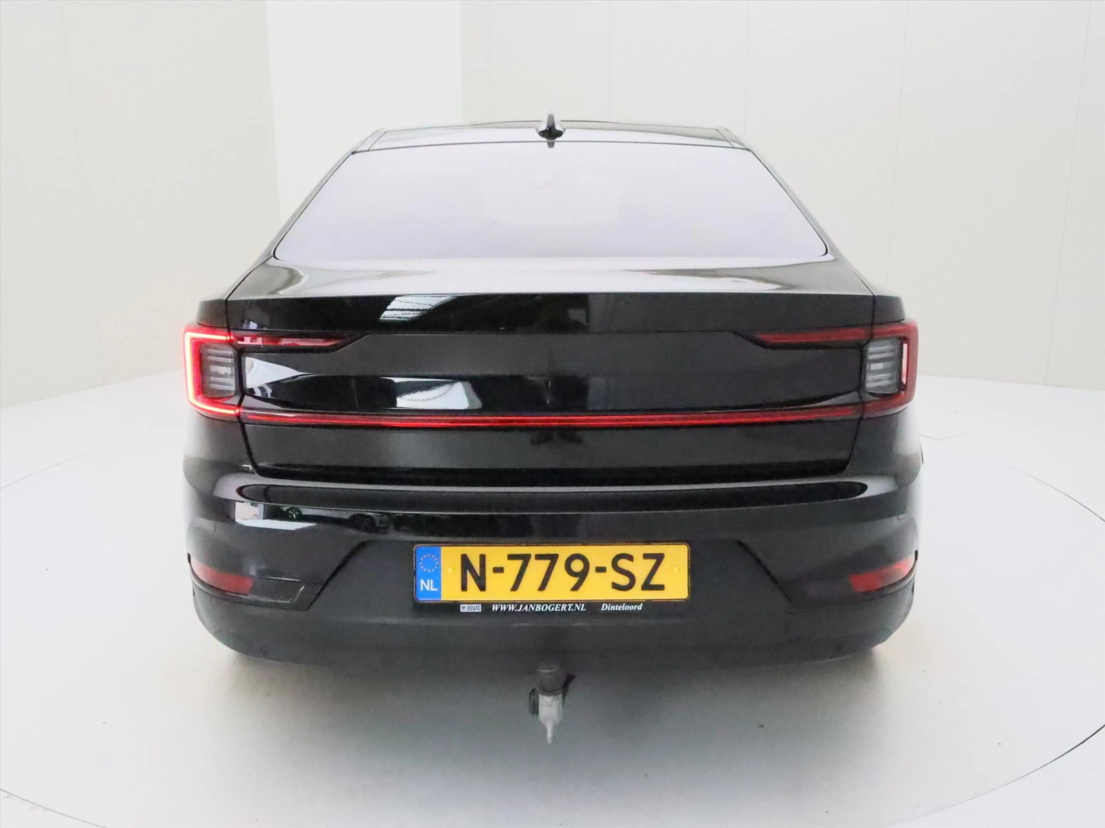 Polestar 2 Standard Range Single Motor 63kWh 225pk 94.3% Soh[ — photo 46