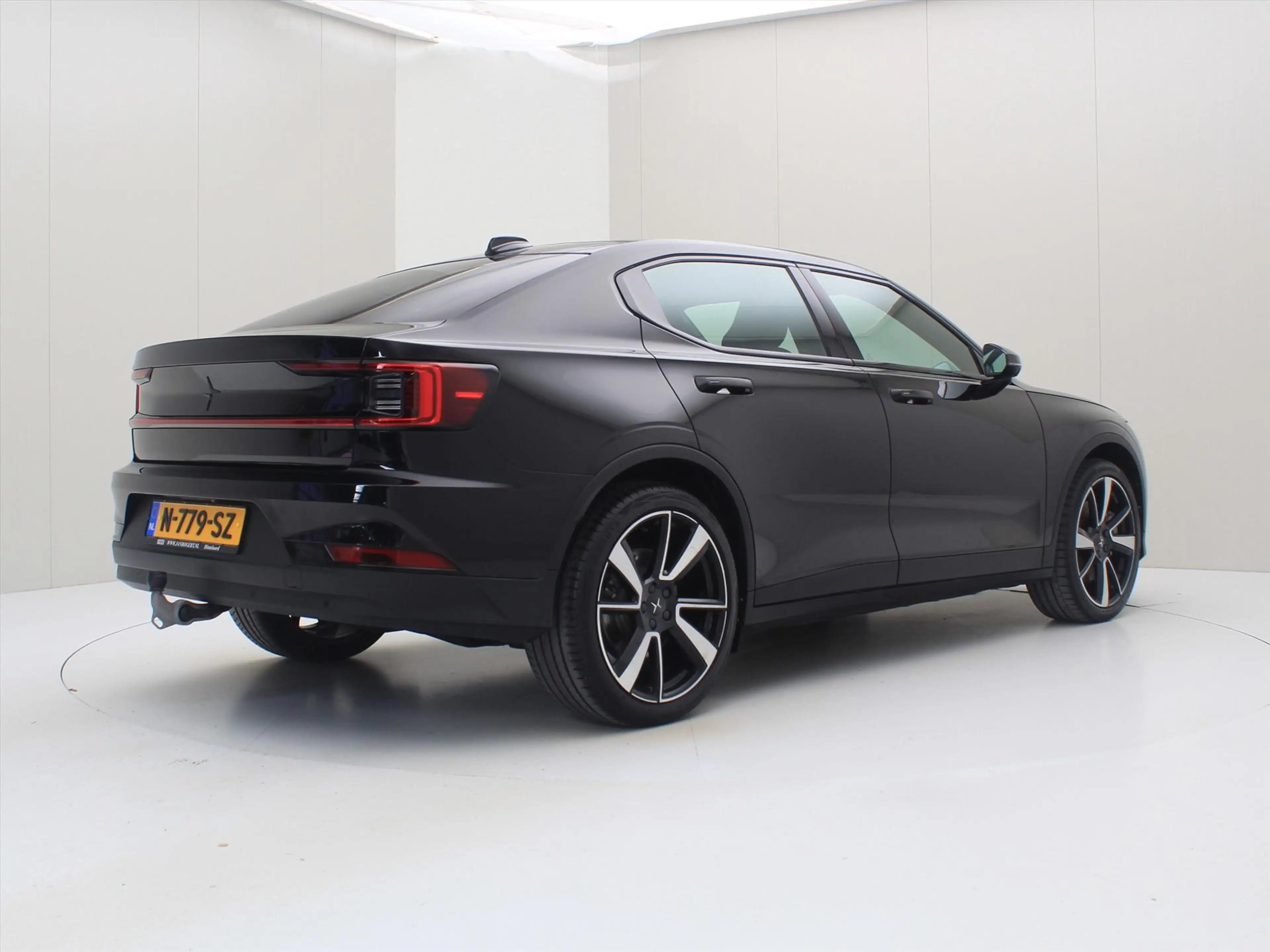 Polestar 2 Standard Range Single Motor 63kWh 225pk 94.3% Soh[ — photo 3