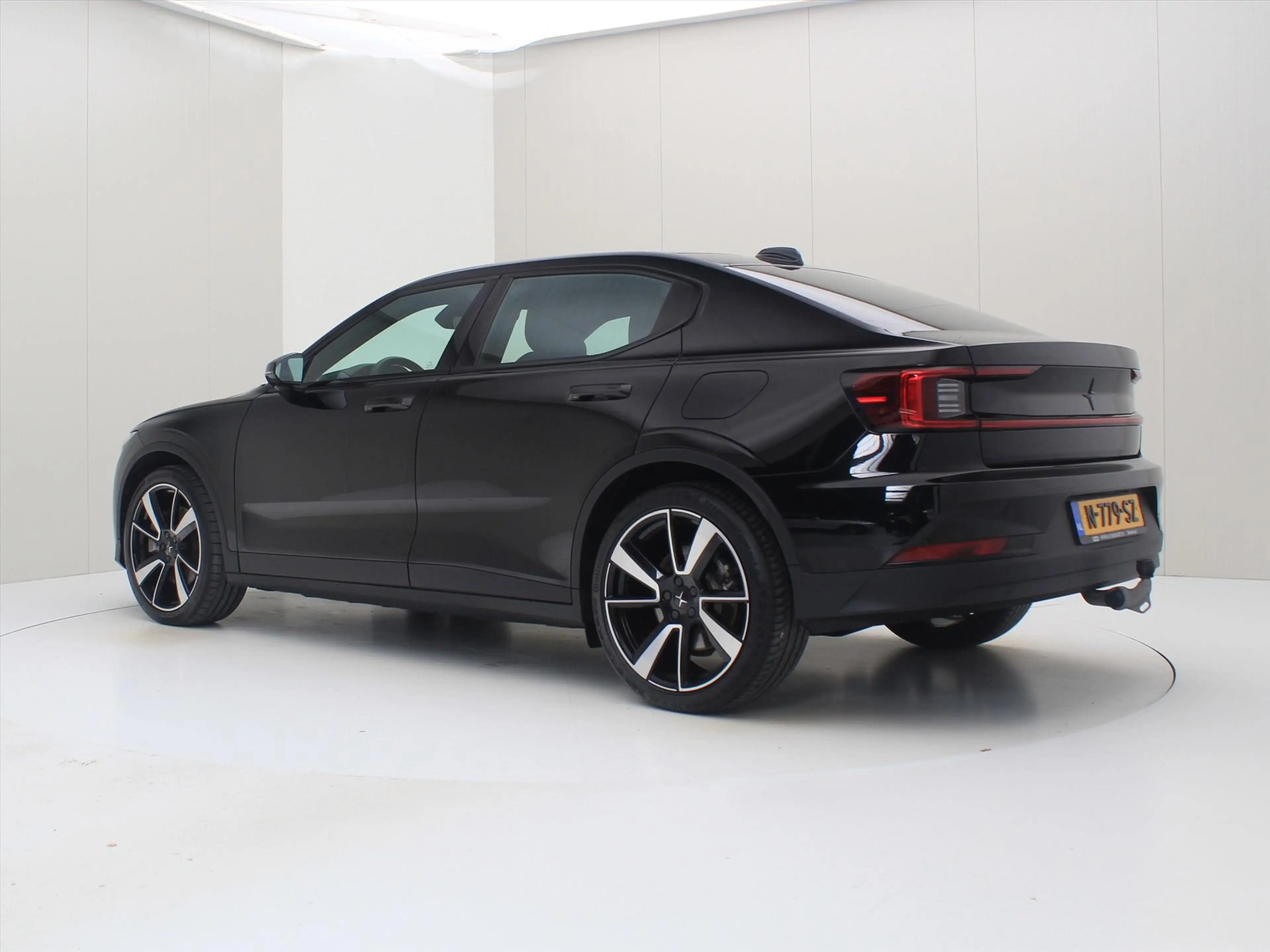 Polestar 2 Standard Range Single Motor 63kWh 225pk 94.3% Soh[ — photo 4