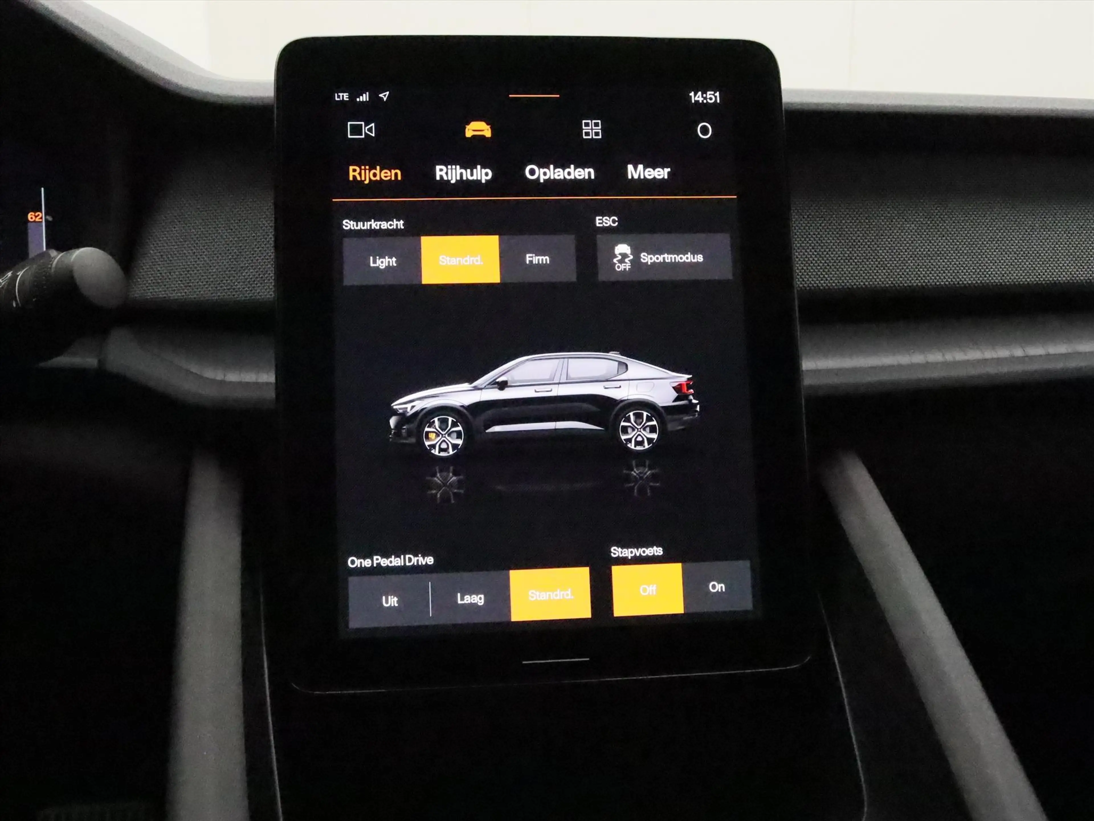 Polestar 2 Standard Range Single Motor 63kWh 225pk 94.3% Soh[ — photo 29