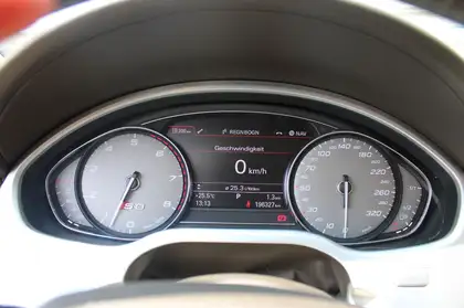 Annonce voiture d'occasion Audi S8 - CARADIZE