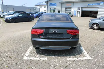 Annonce voiture d'occasion Audi S8 - CARADIZE
