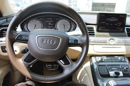 Annonce voiture d'occasion Audi S8 - CARADIZE