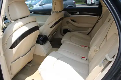 Annonce voiture d'occasion Audi S8 - CARADIZE