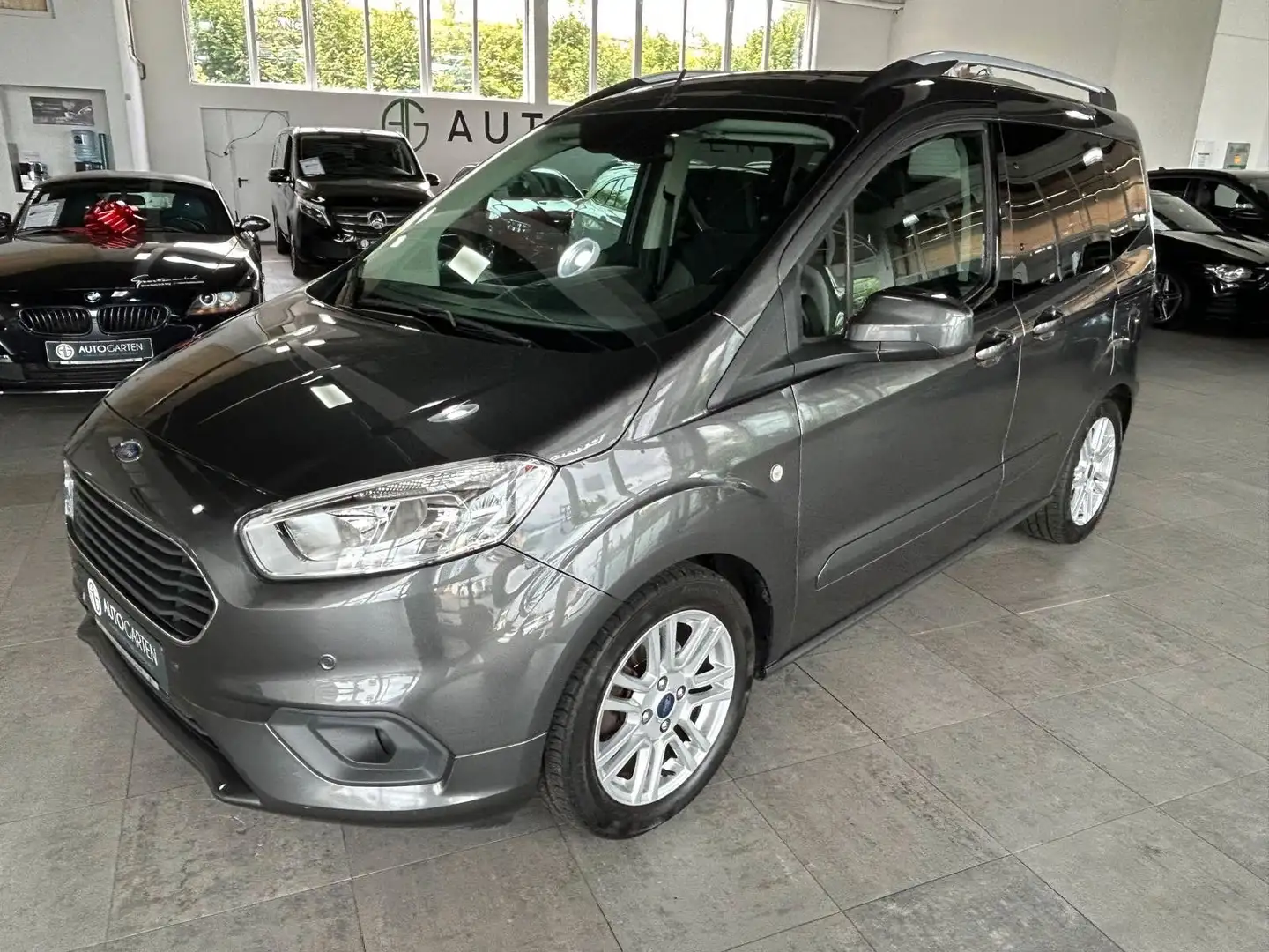 Ford Tourneo Courier Titanium*Sitzheizung*Klimaautom. - 1