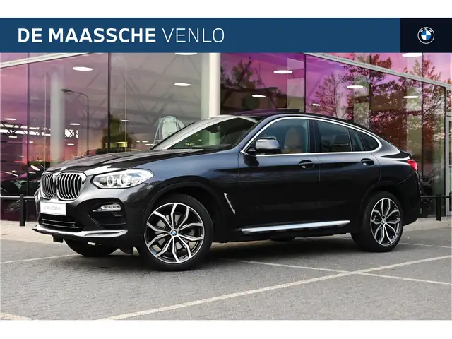 BMW X4 xDrive20i High Executive xLine Automaat / Trekhaak