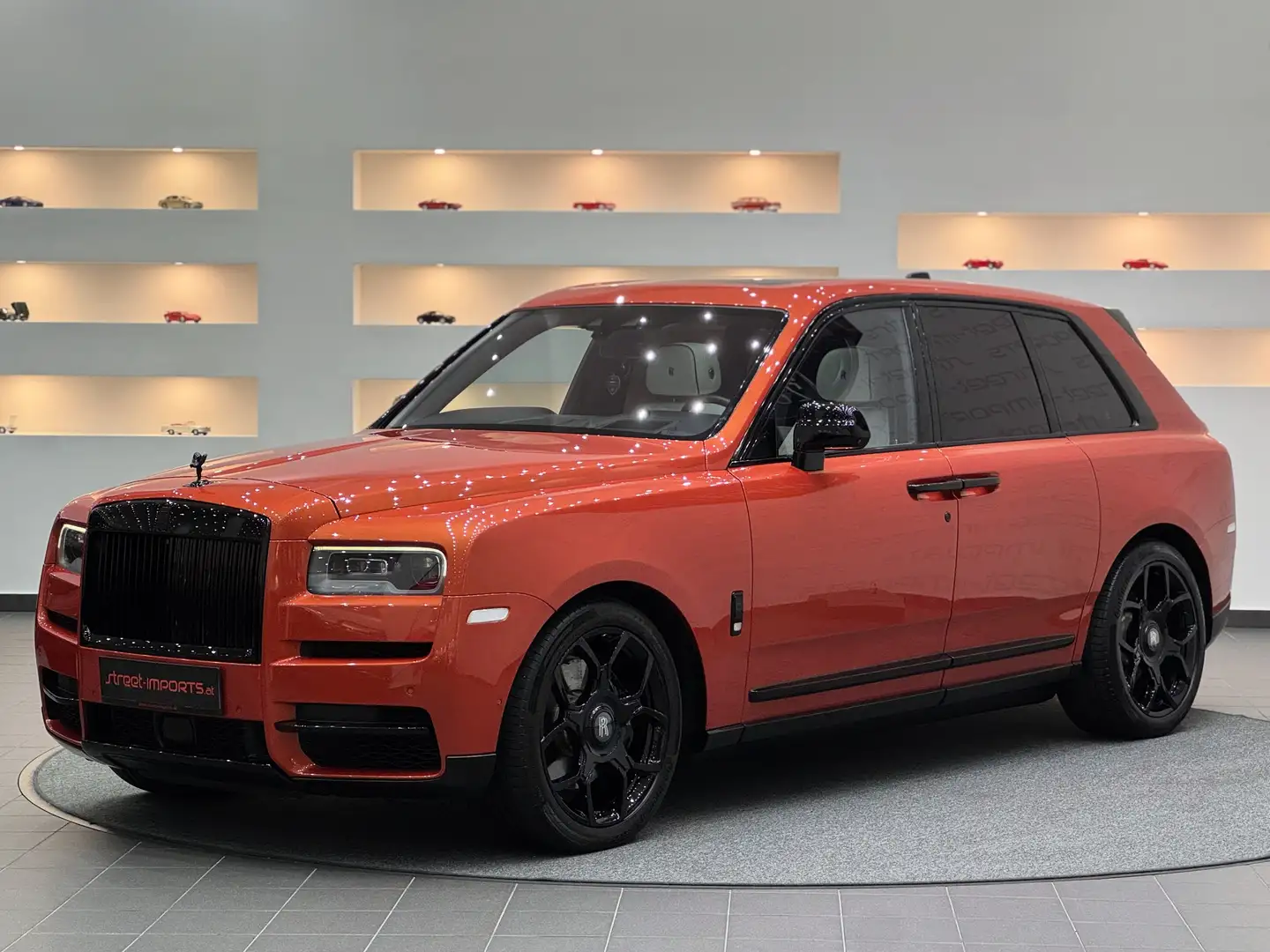 Rolls-Royce Cullinan *Traumzustand* Orange - 1