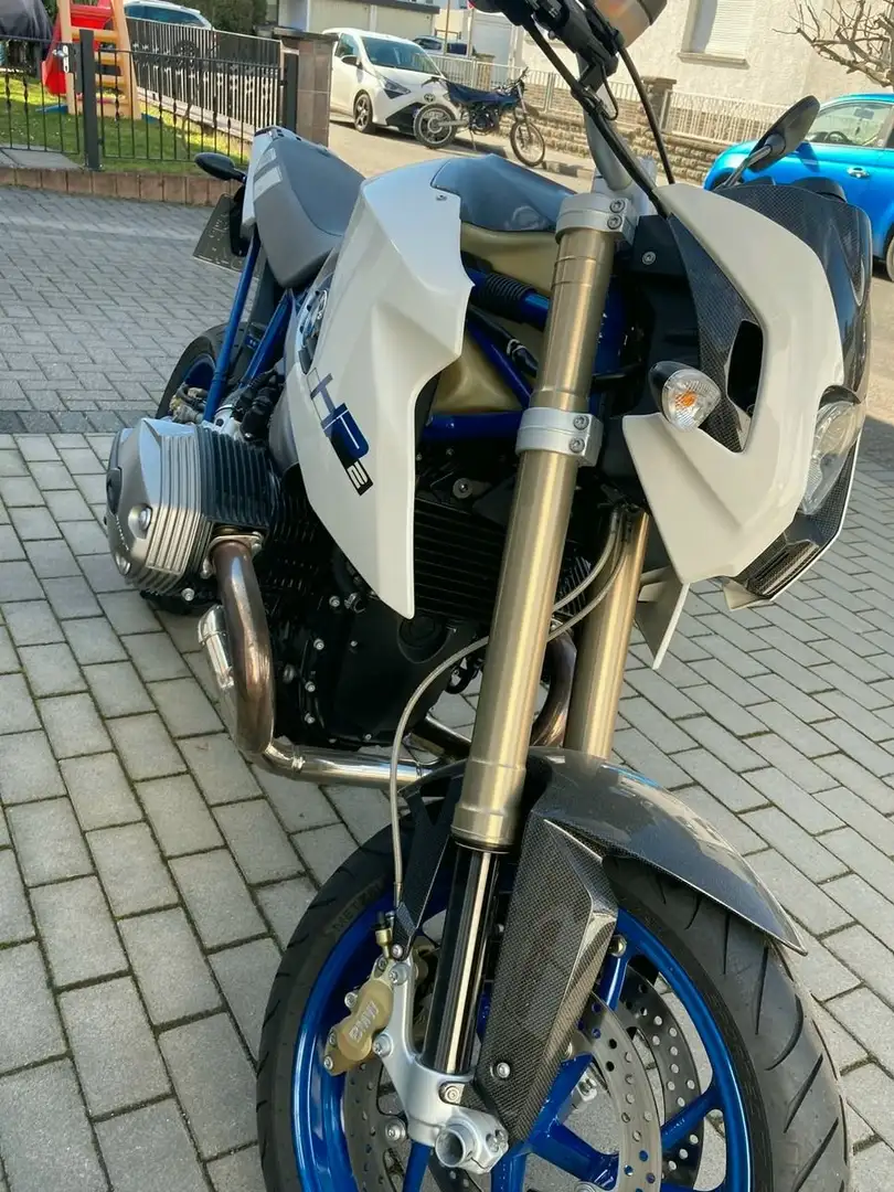BMW HP 2 Megamoto Blanco - 2