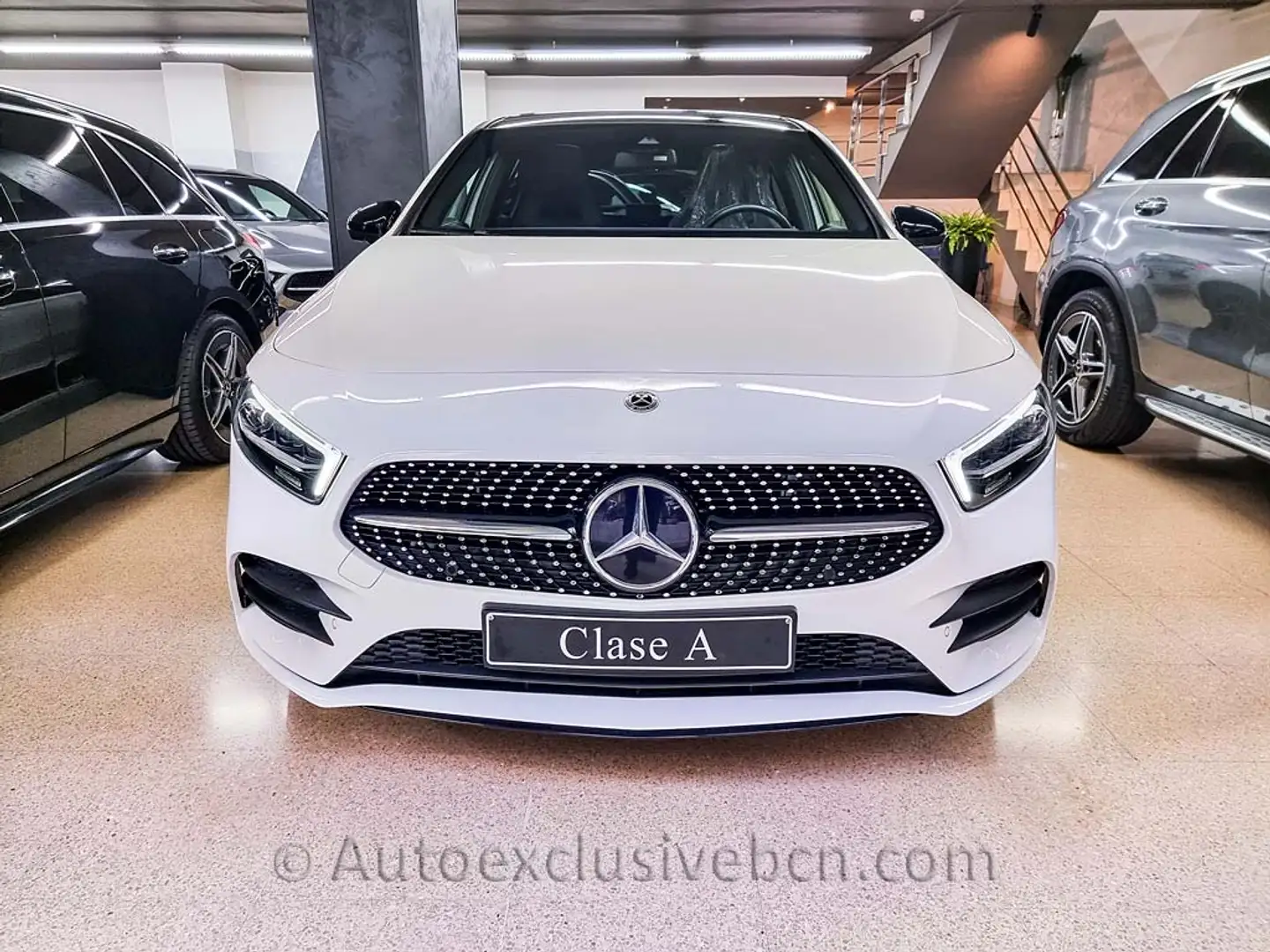 Mercedes-Benz A 250 250e 8G-DCT Weiß - 2