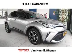 Toyota C-HR Getinte ramen, Garantie, Nieuwe APK, Verkeersbordherkenning, Parkeerhulp met camera, Met onderhoudshistorie, Lichtmetalen velgen, Regensensor