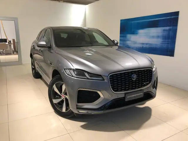 Jaguar F-Pace (X761) 2.0 D 204 CV AWD aut. SE