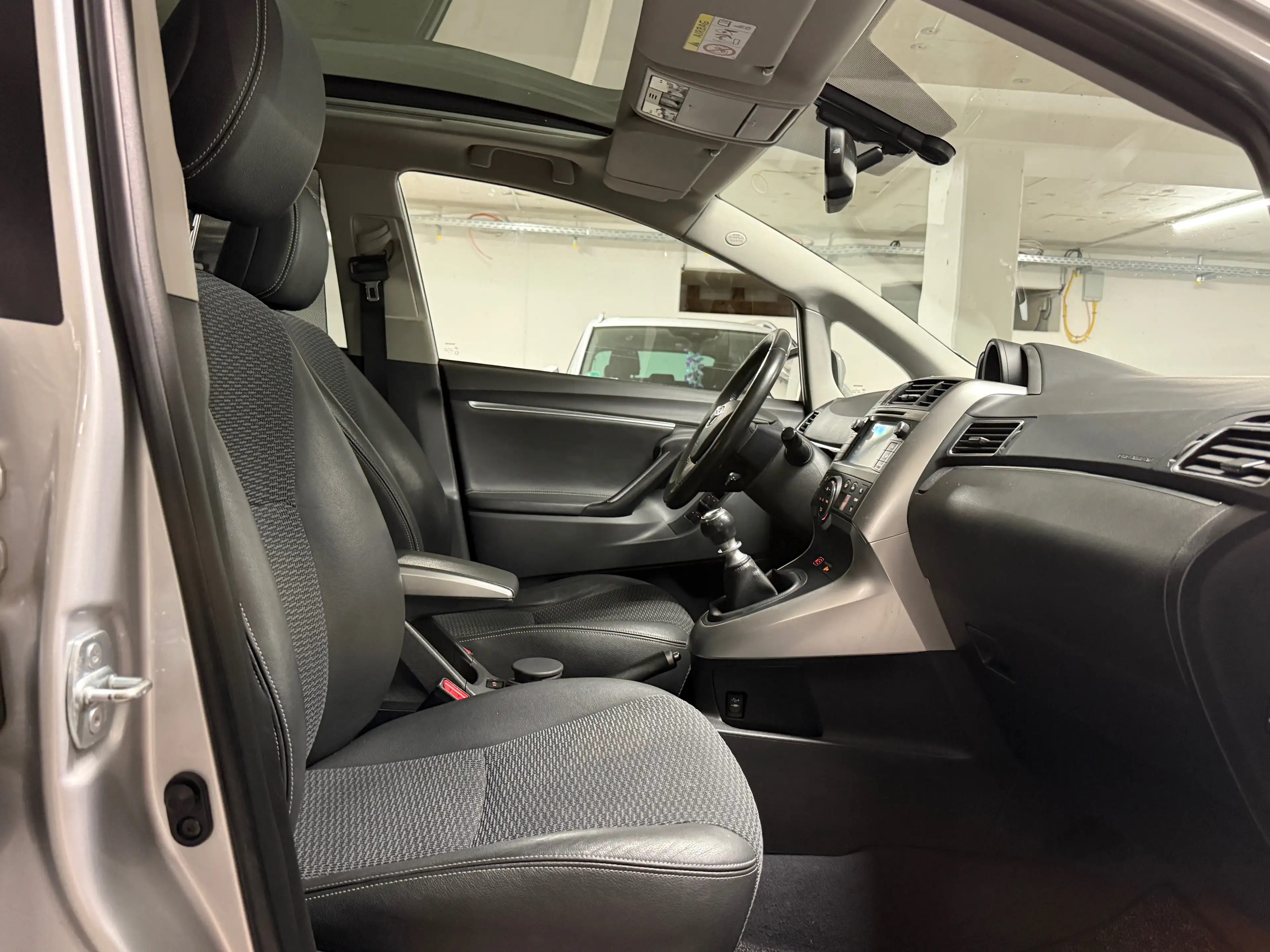 Toyota Verso 1.6 D-4D Executive*Navi*PDC*AHK* — photo 15