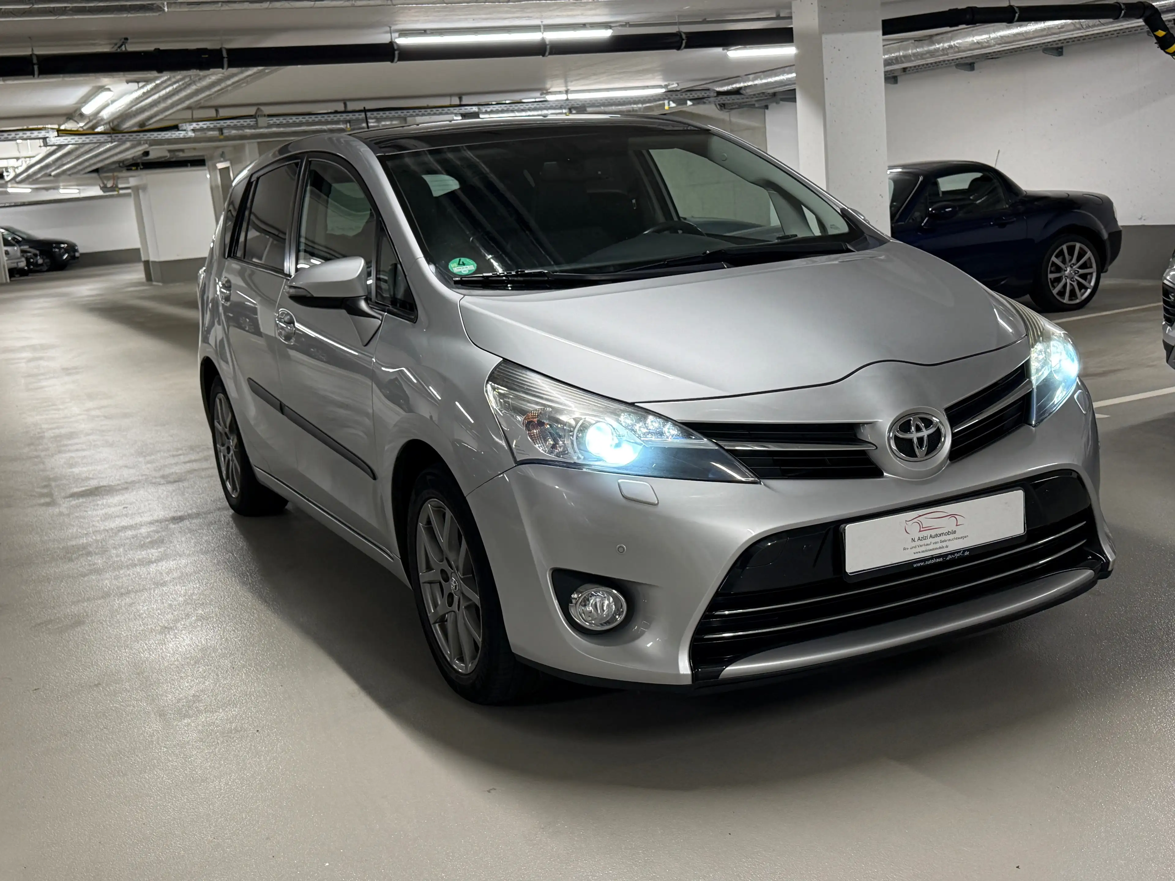 Toyota Verso 1.6 D-4D Executive*Navi*PDC*AHK* — photo 4