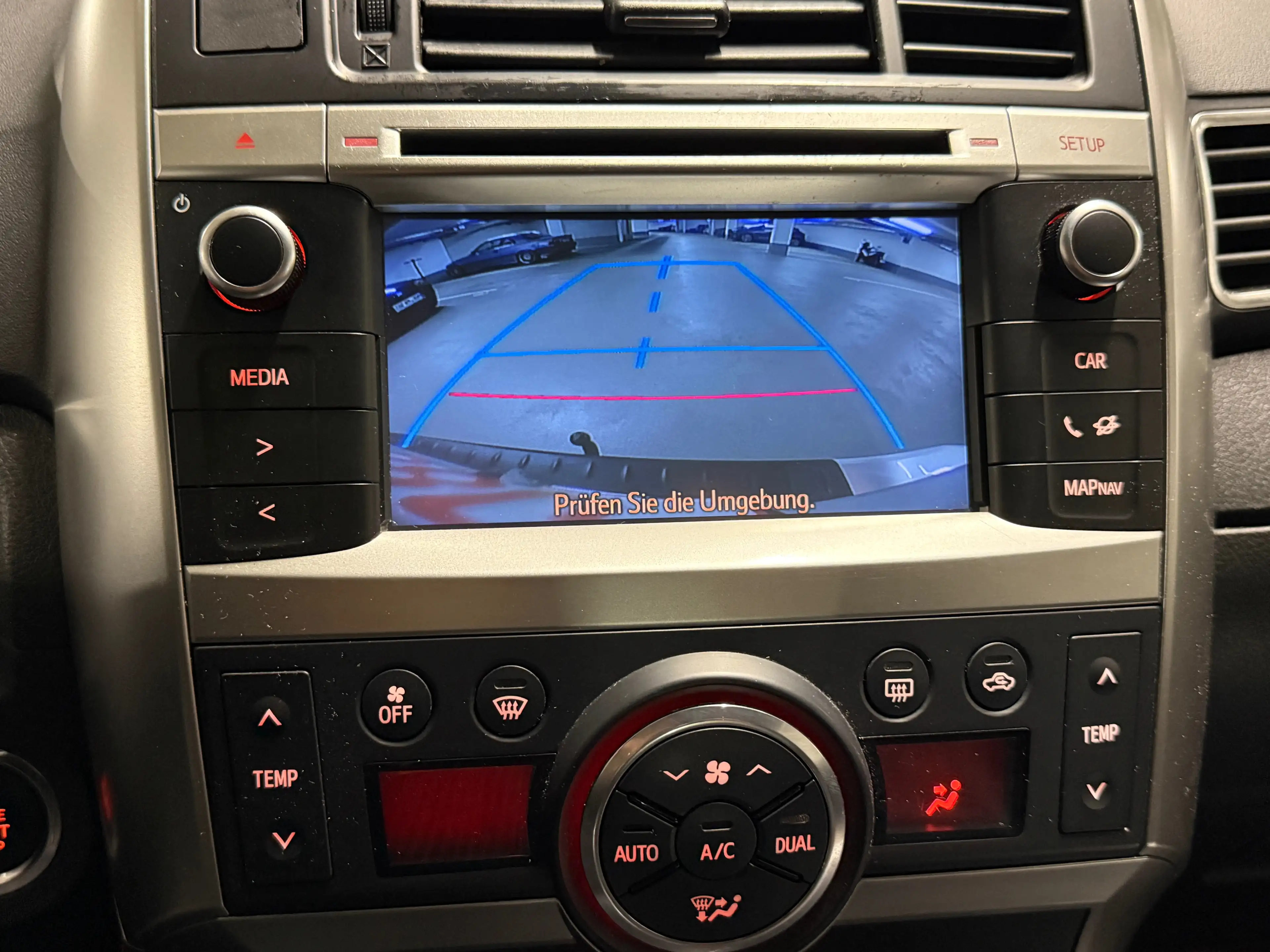 Toyota Verso 1.6 D-4D Executive*Navi*PDC*AHK* — photo 21