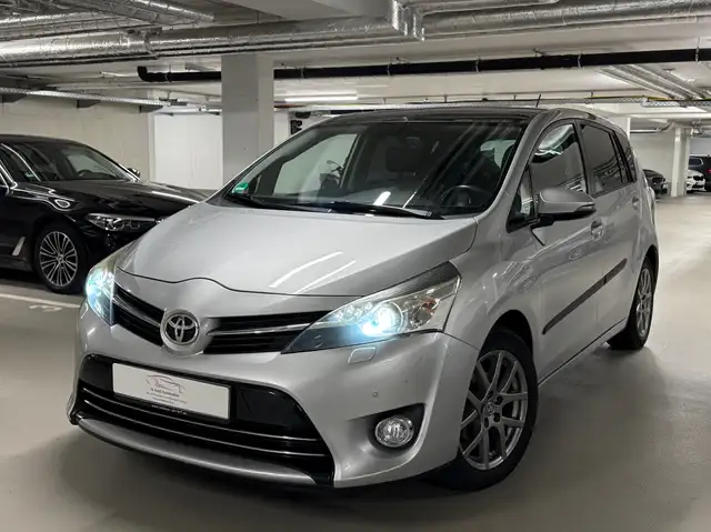 Toyota Verso 1.6 D-4D Executive*Navi*PDC*AHK*