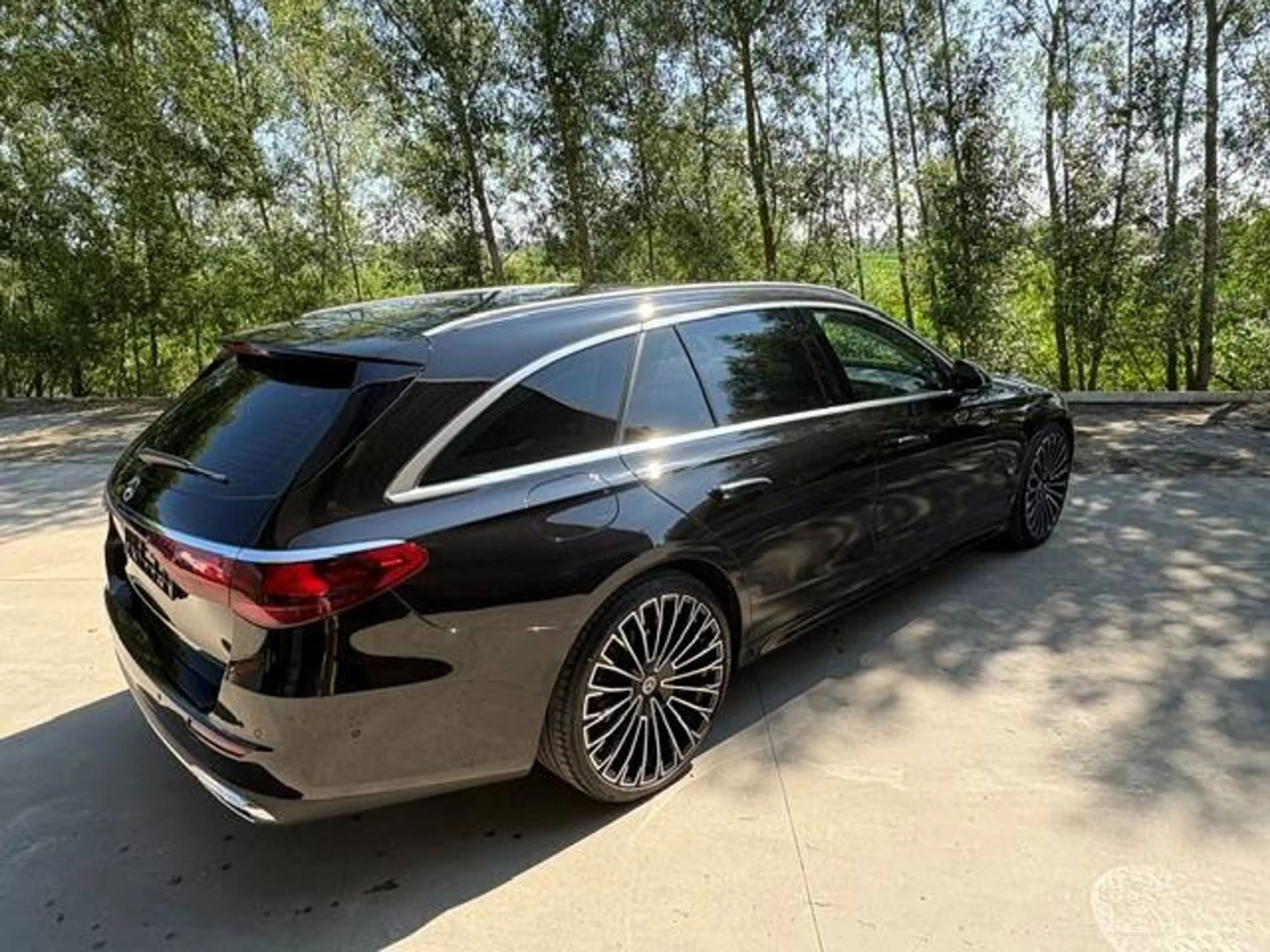 Mercedes-Benz E 220 E Break 220 d Business Line Business Line — photo 4