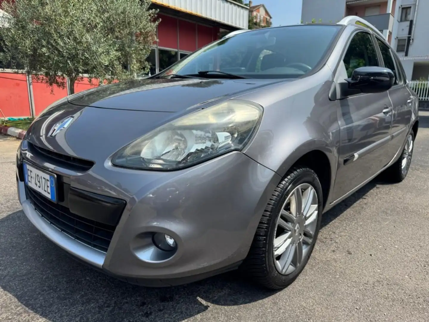 Renault Clio 1.6 16V SporTour AUT. 20th Anniversario Grigio - 1