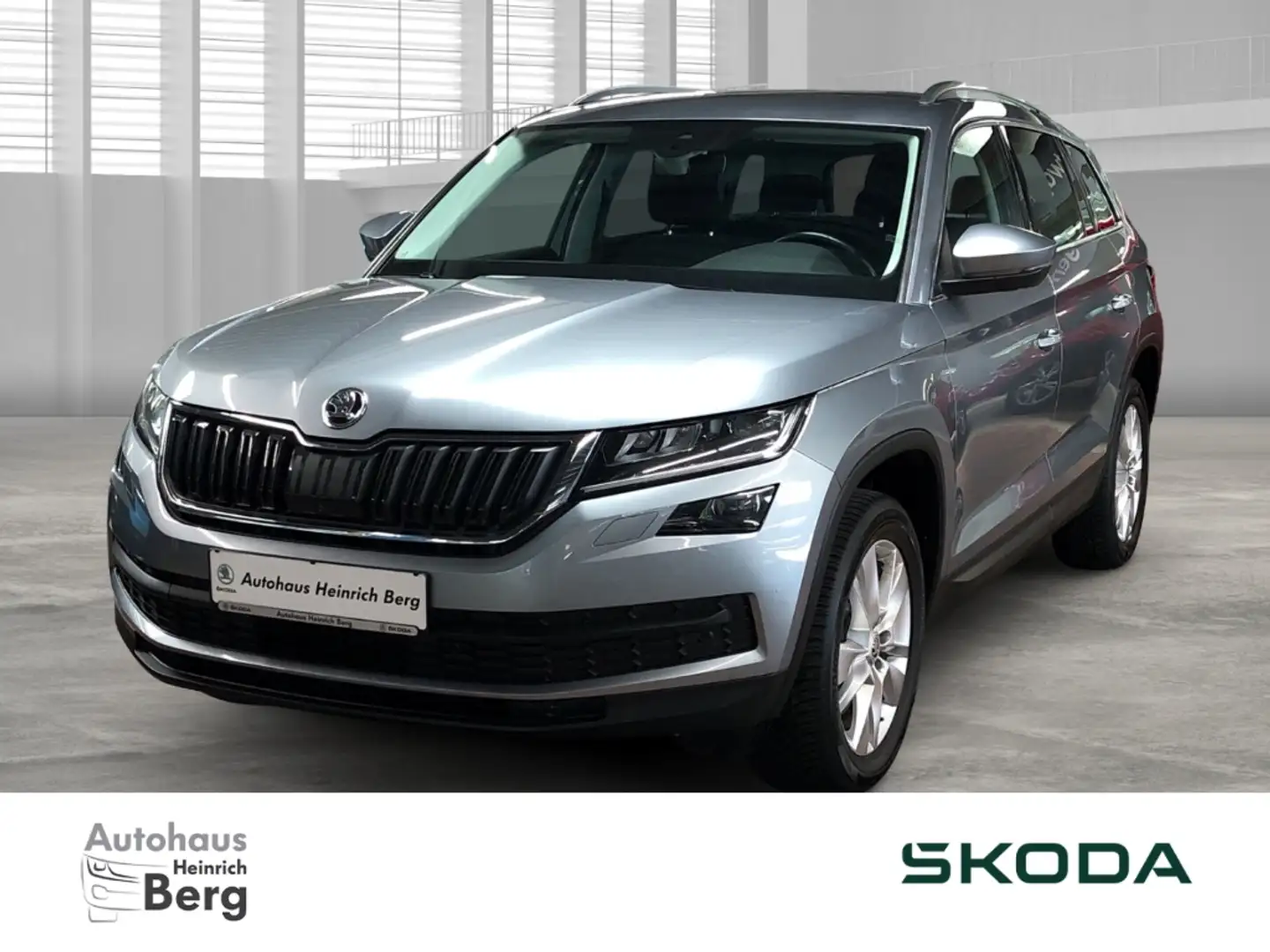 Skoda Kodiaq Style 2.0 TSI DSG 4x4 AHK Navi 360 Kamera LED Kurv Grau - 1