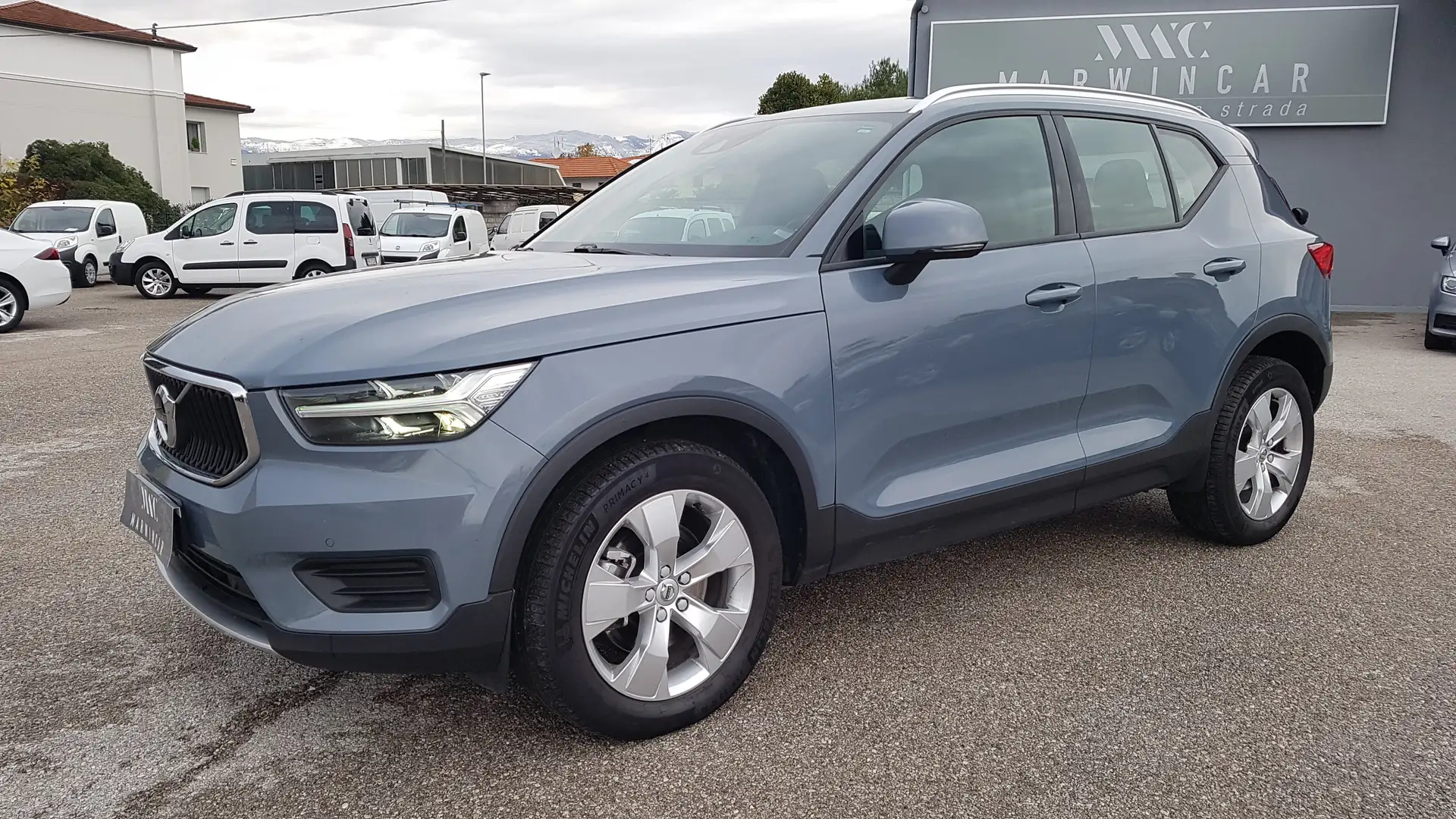 Volvo XC40 2.0 d4 Momentum awd geartronic UNICO PROPRIETARIO Grigio - 2