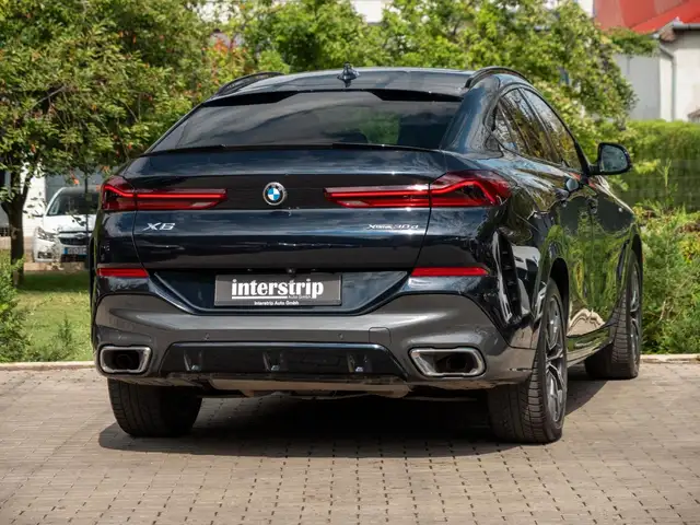 BMW X6 view 6