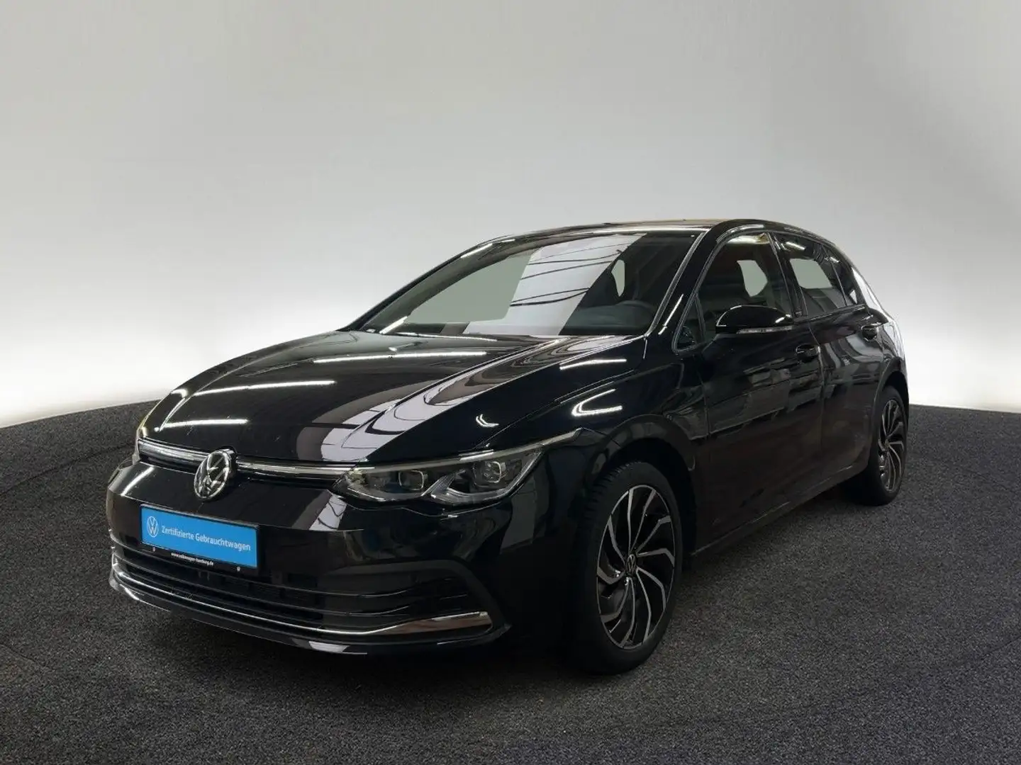 Volkswagen Golf VIII 1.0 eTSI Move DSG ACC Kamera Sitzhzg Schwarz - 2